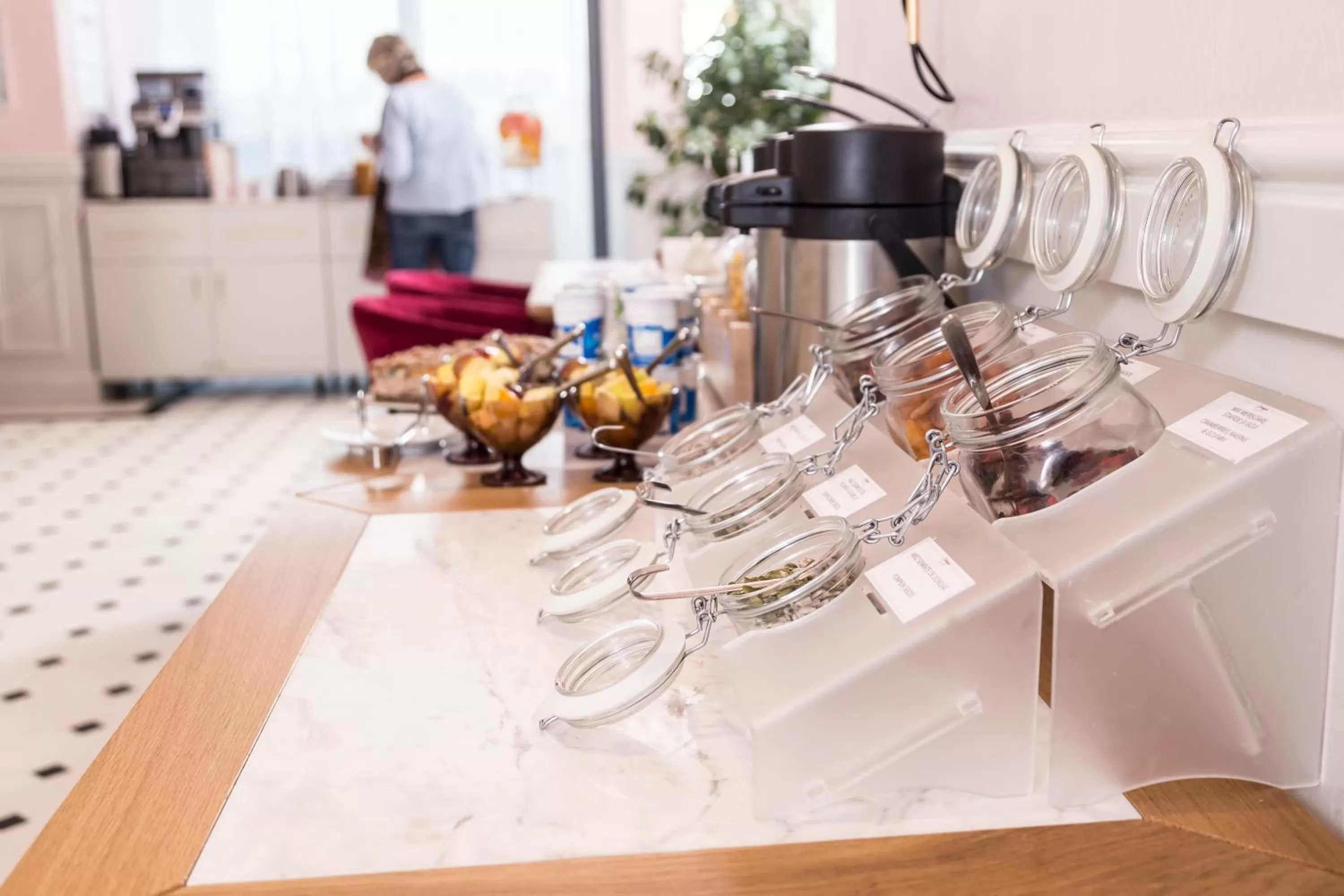 Breakfast in Hotel Cismigiu