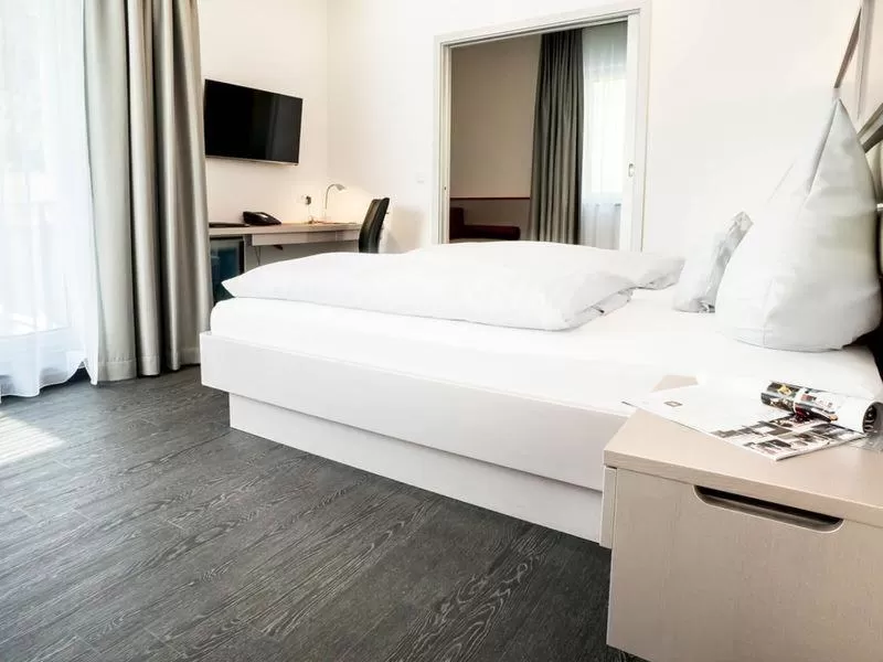 Bed in Hennedamm Hotel