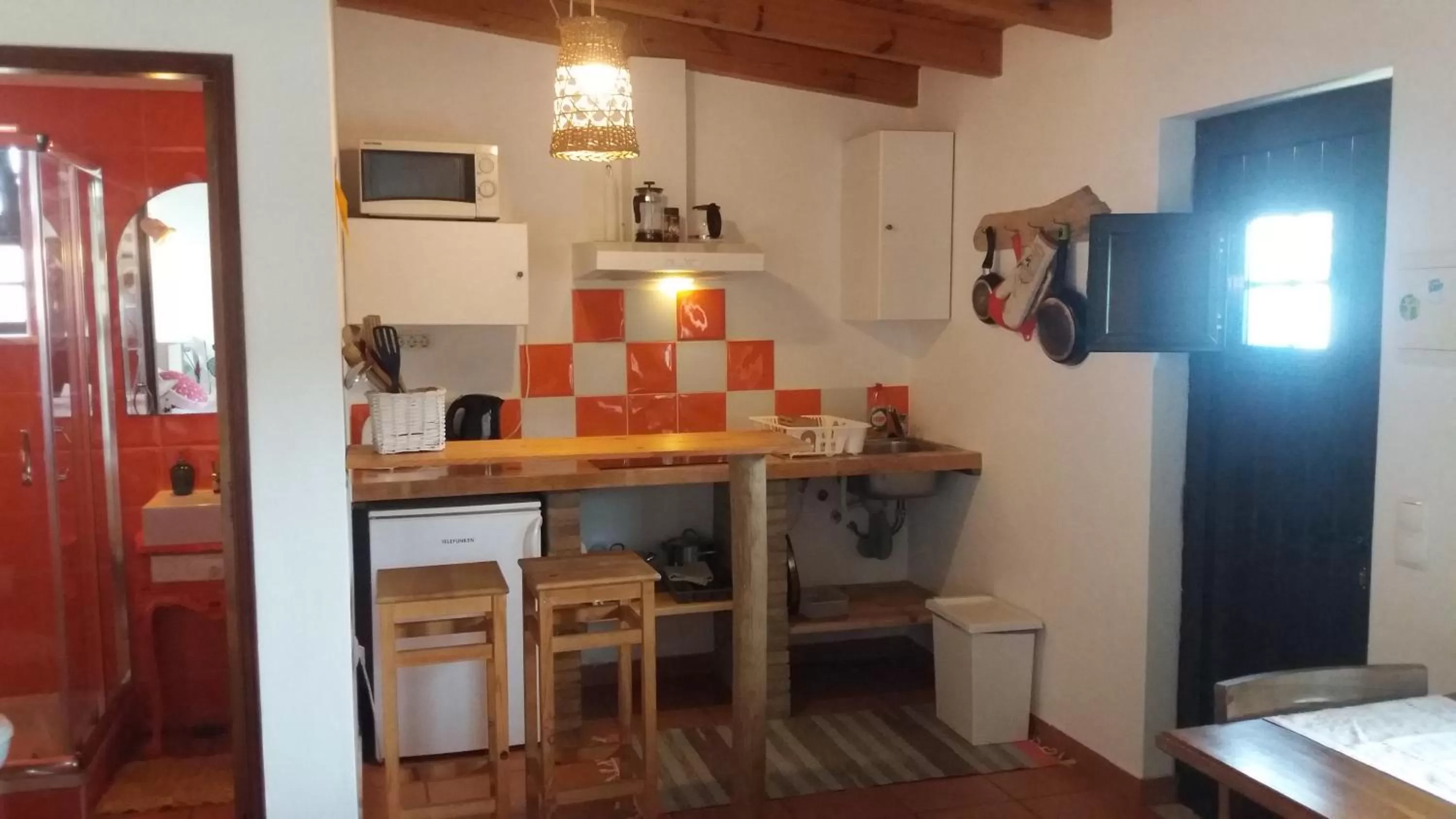 Photo of the whole room in PuraVida Divehouse