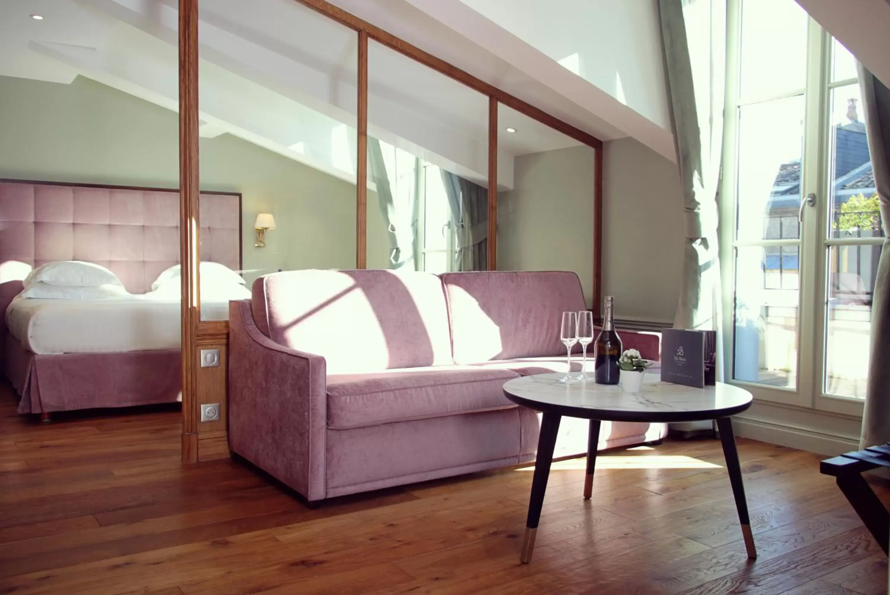 Living room, Seating Area in Hôtel de Sèze & Spa Bordeaux Centre