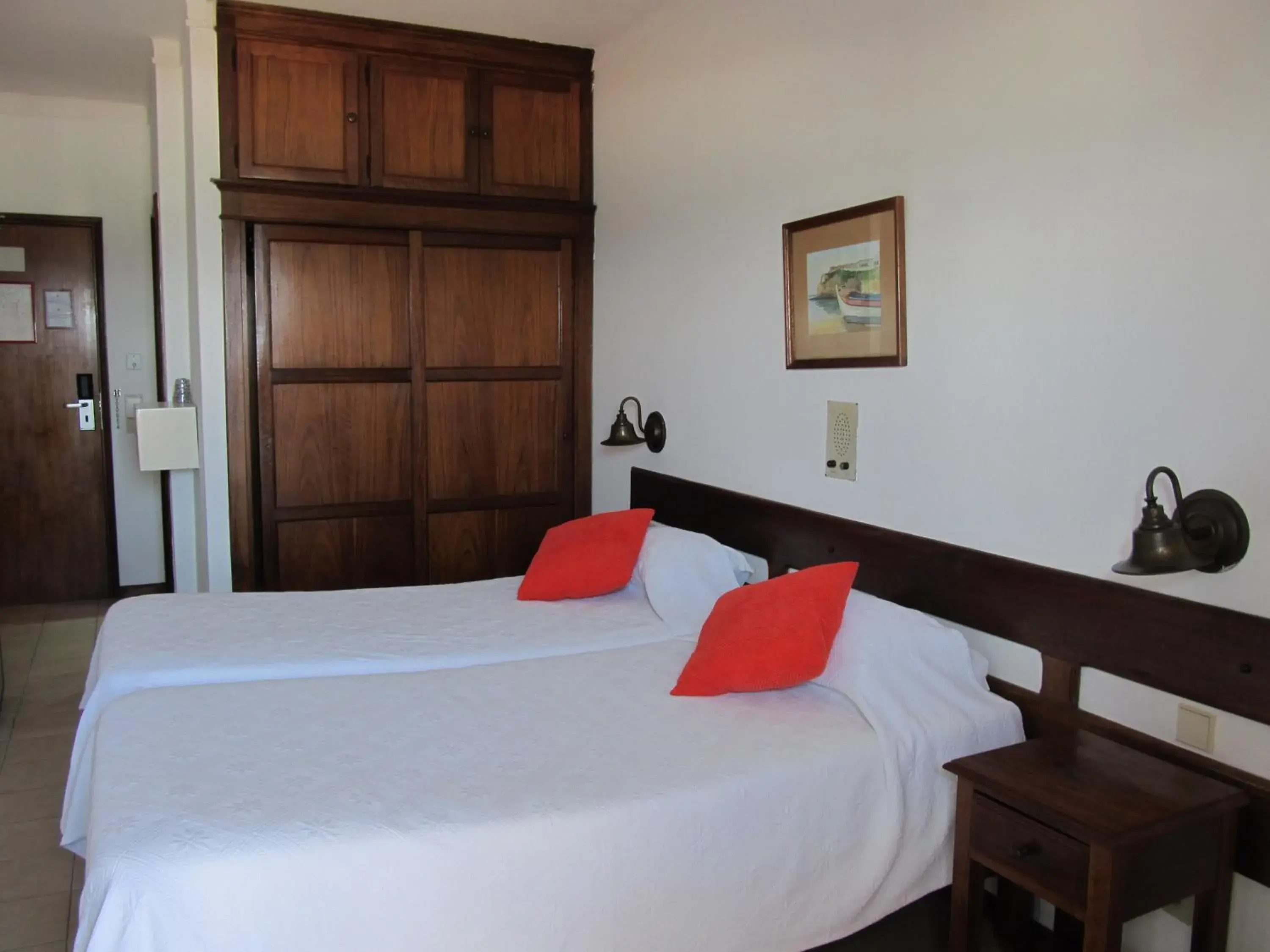 Bed in Hotel Avenida Praia