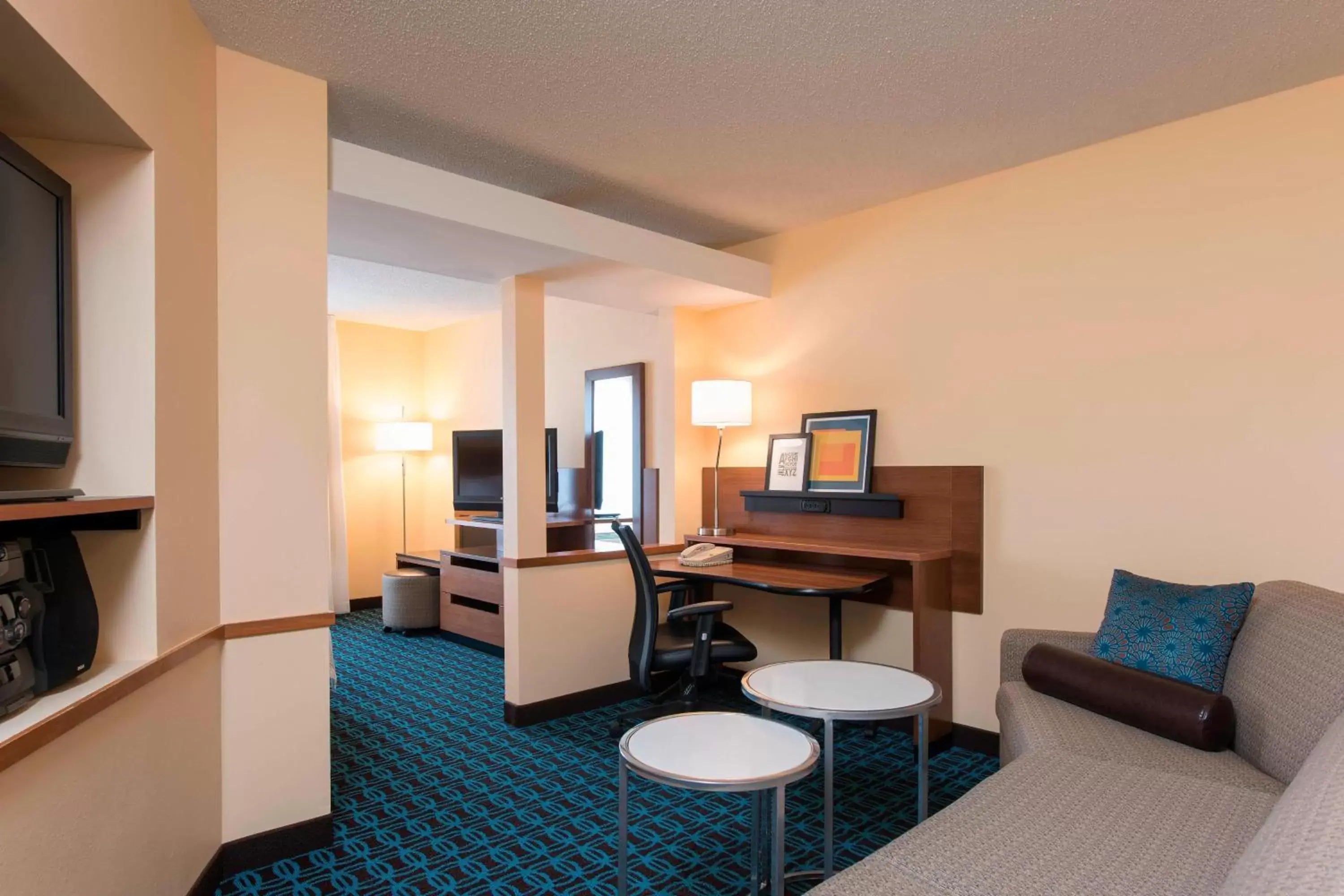 Living room, Seating Area in Fairfield Inn and Suites by Marriott Chicago St. Charles