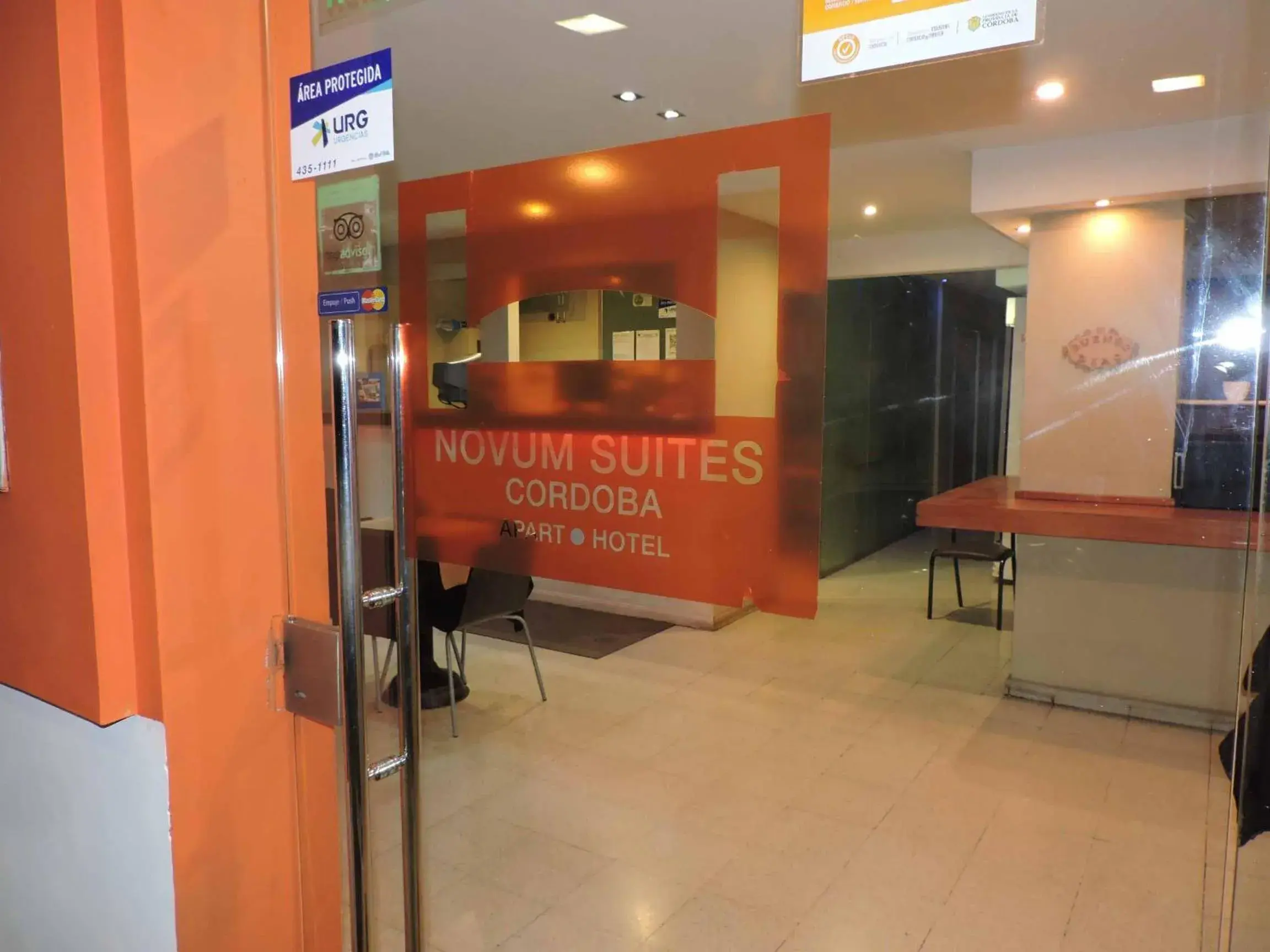 Facade/entrance in Novum Suites