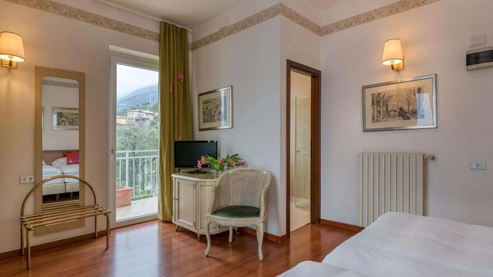 Bedroom, Seating Area in La Caletta Hotel Bolognese