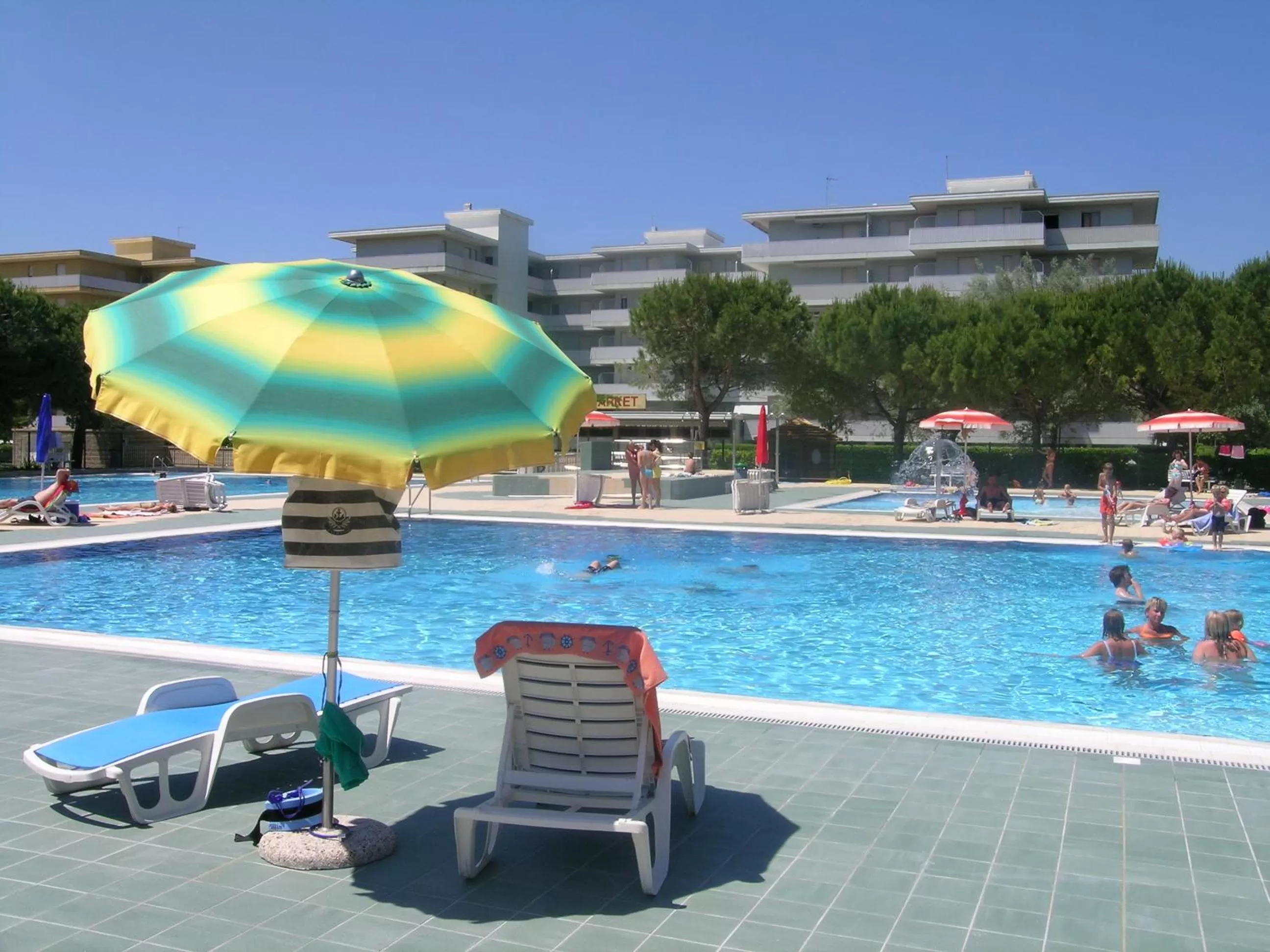 Swimming Pool in Residence Valbella - GETURHOTELS