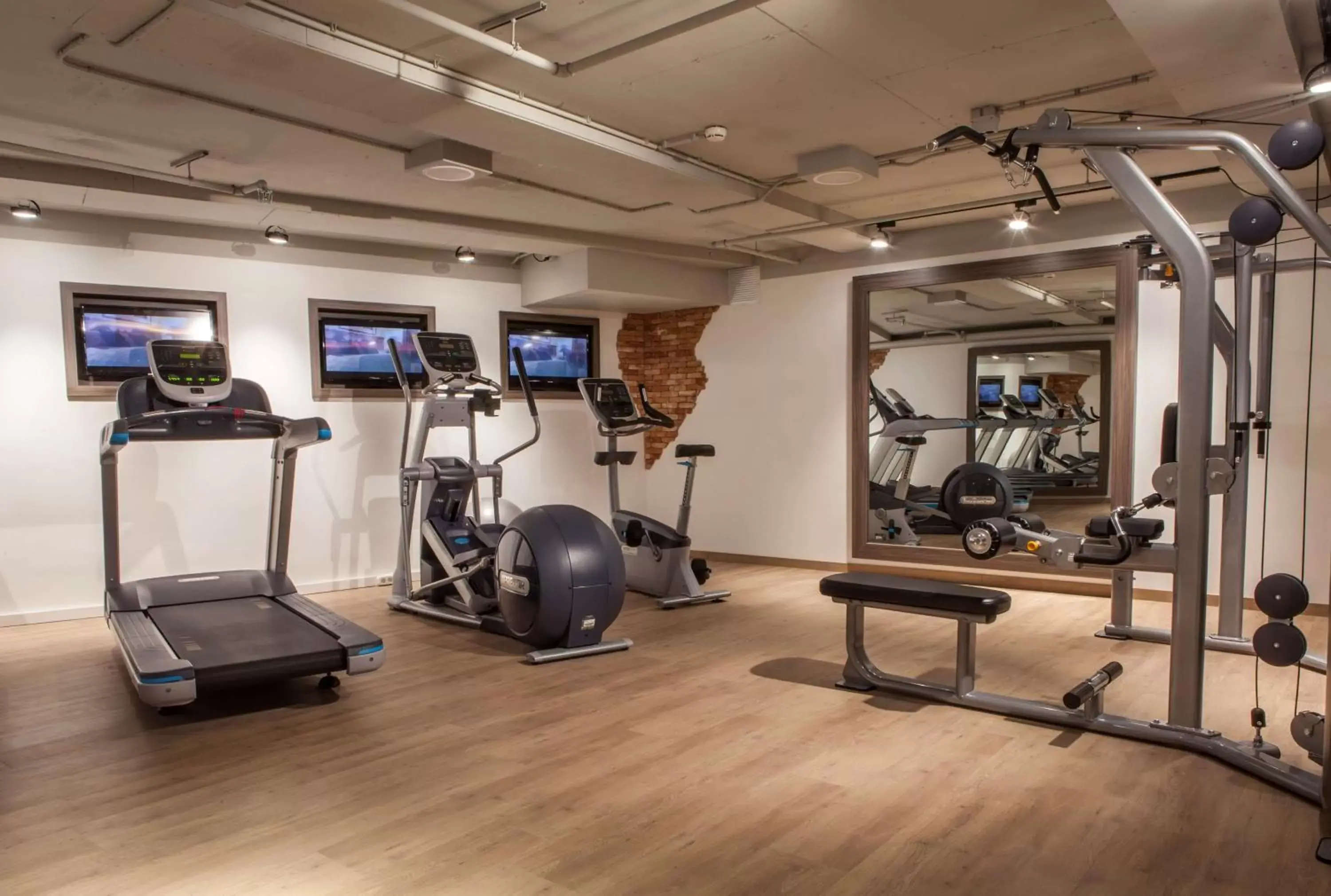 Spa and wellness centre/facilities, Fitness Center/Facilities in Radisson Blu Hotel, Amsterdam City Center