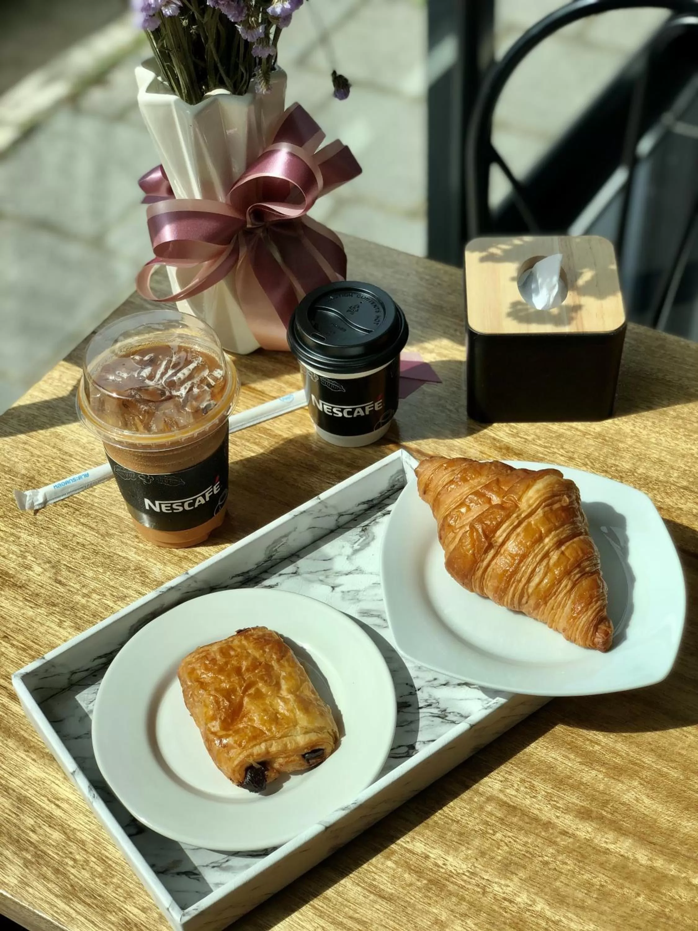 Restaurant/places to eat in Well Timed Hotel