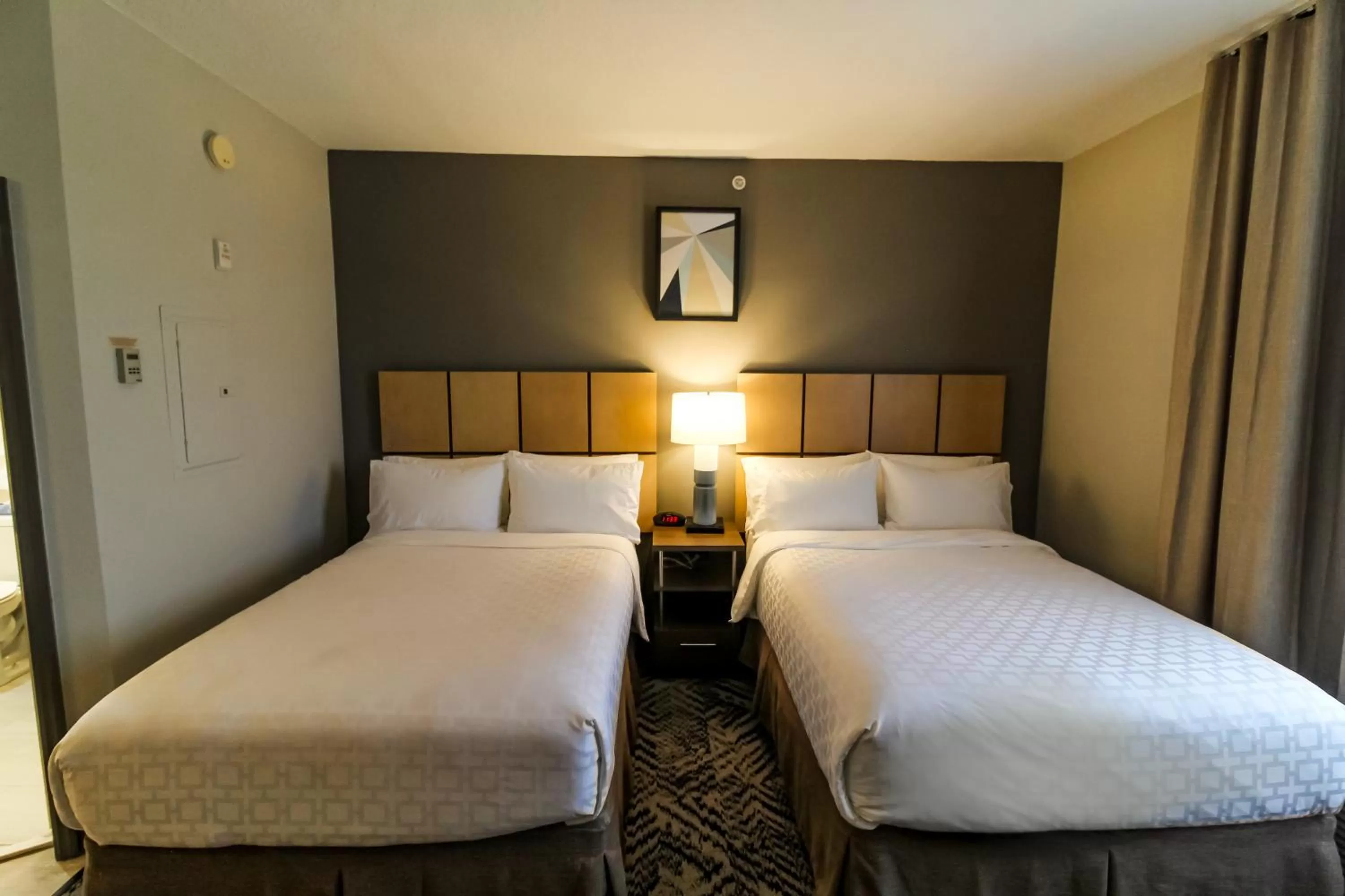Photo of the whole room, Bed in Candlewood Suites Melbourne/Viera by IHG