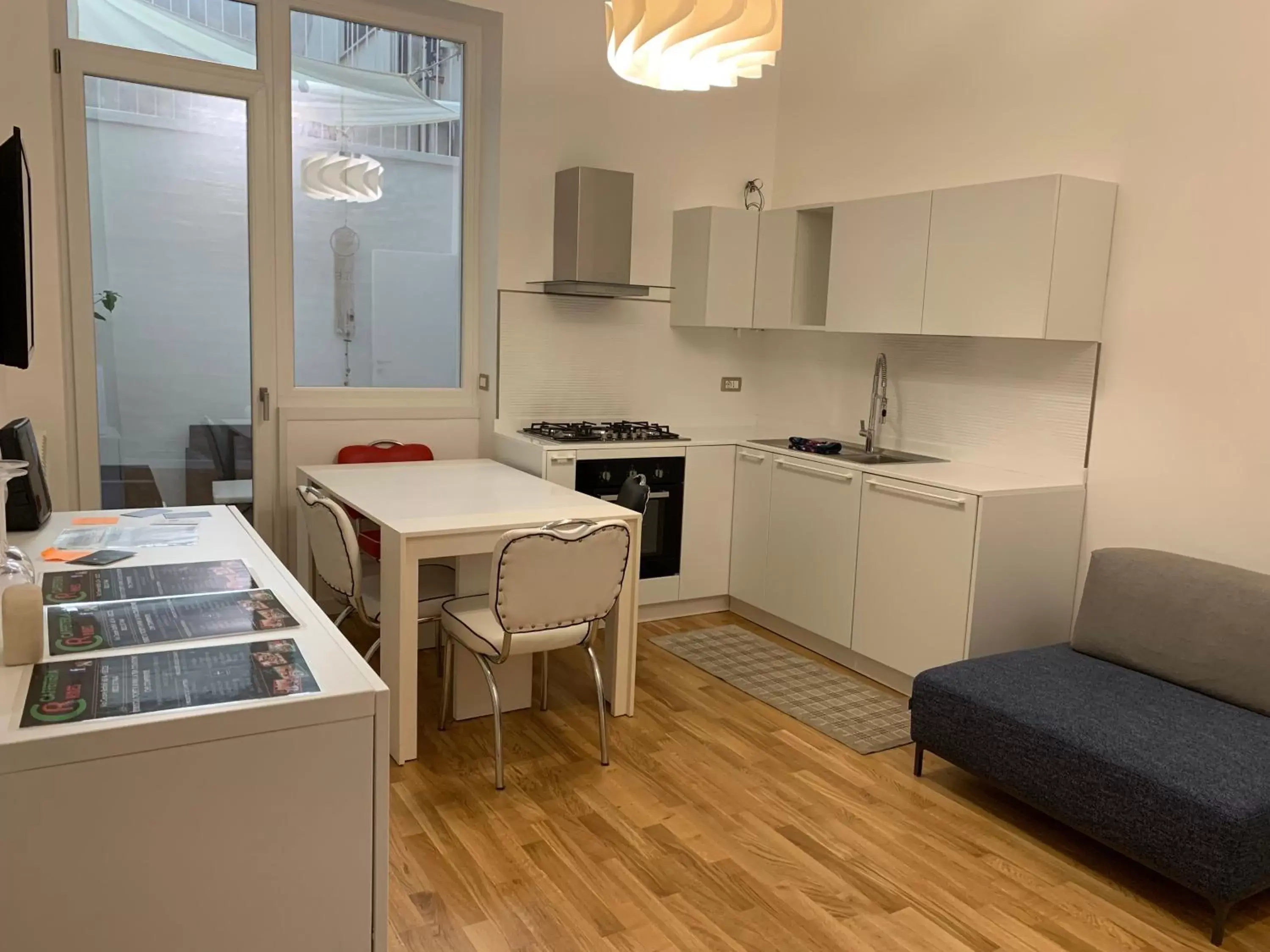 Property building, Kitchen/Kitchenette in Les 3 Chambres