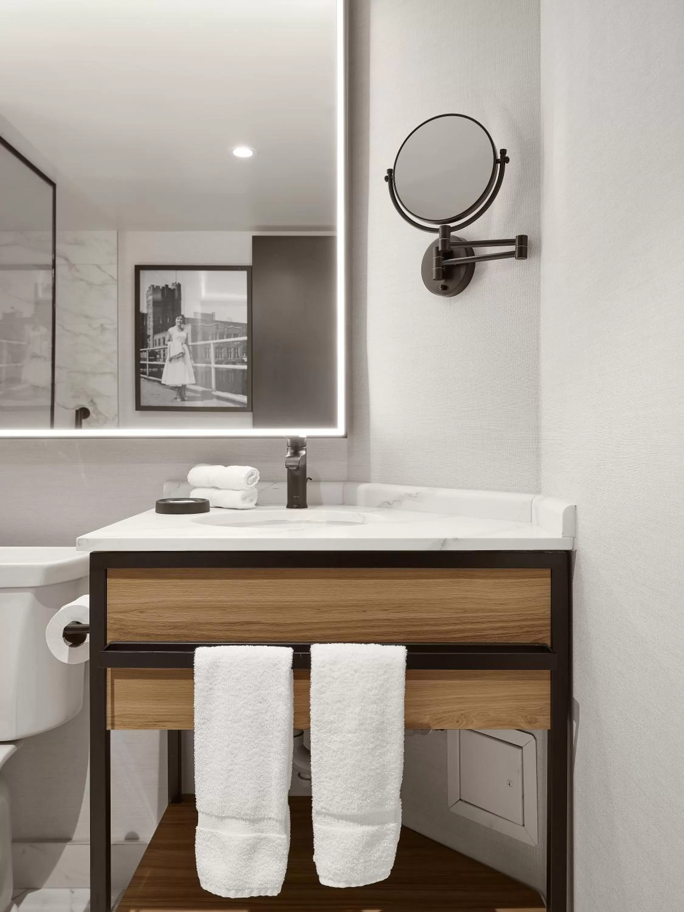 Bathroom in Hôtel MOCO Valleyfield