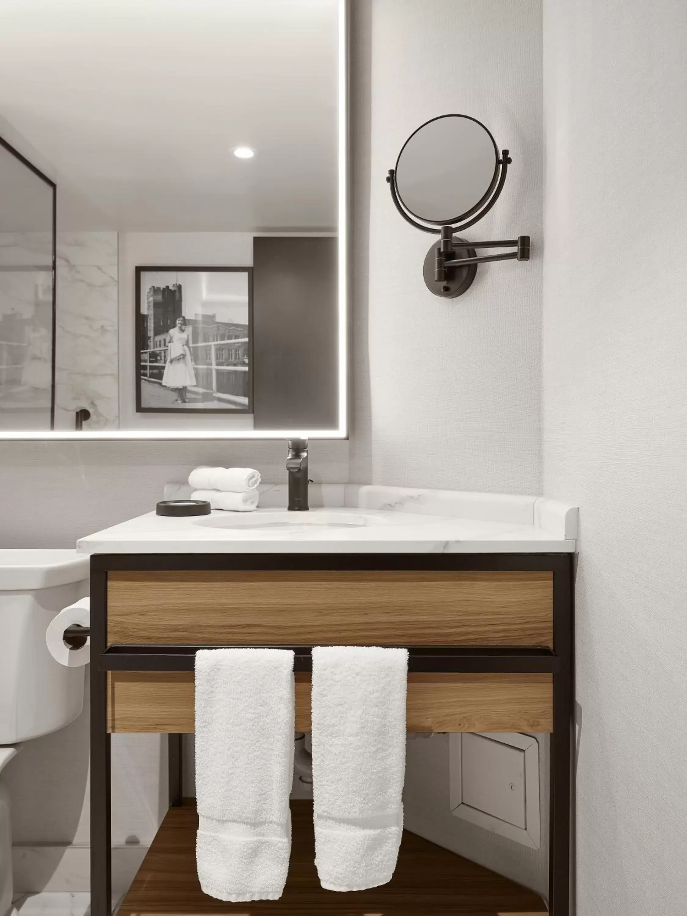 Bathroom in Hôtel MOCO Valleyfield Bathroom in Hôtel MOCO Valleyfield