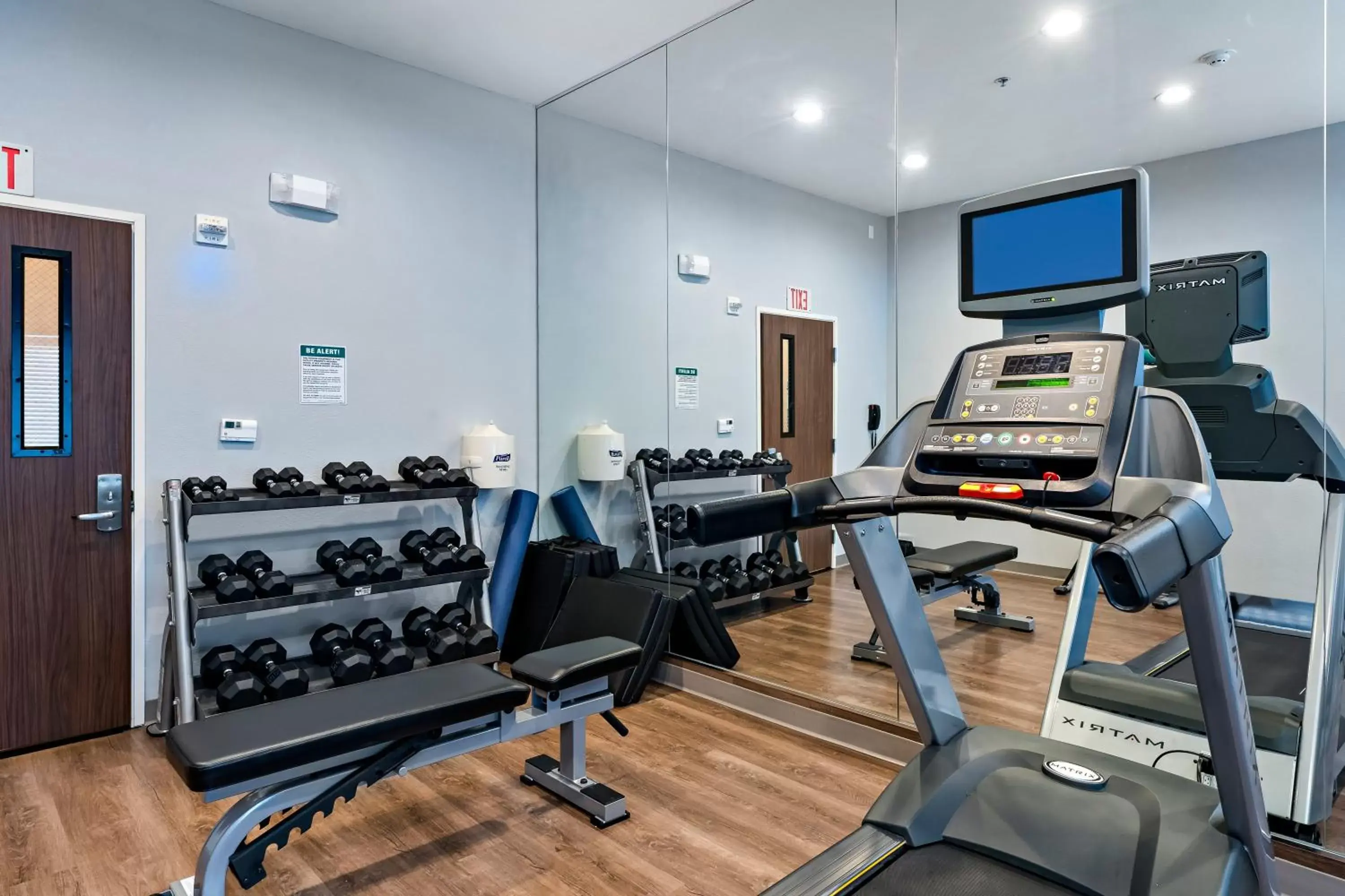 Spa and wellness centre/facilities, Fitness Center/Facilities in Holiday Inn Express Hotel & Suites Kilgore North, an IHG Hotel