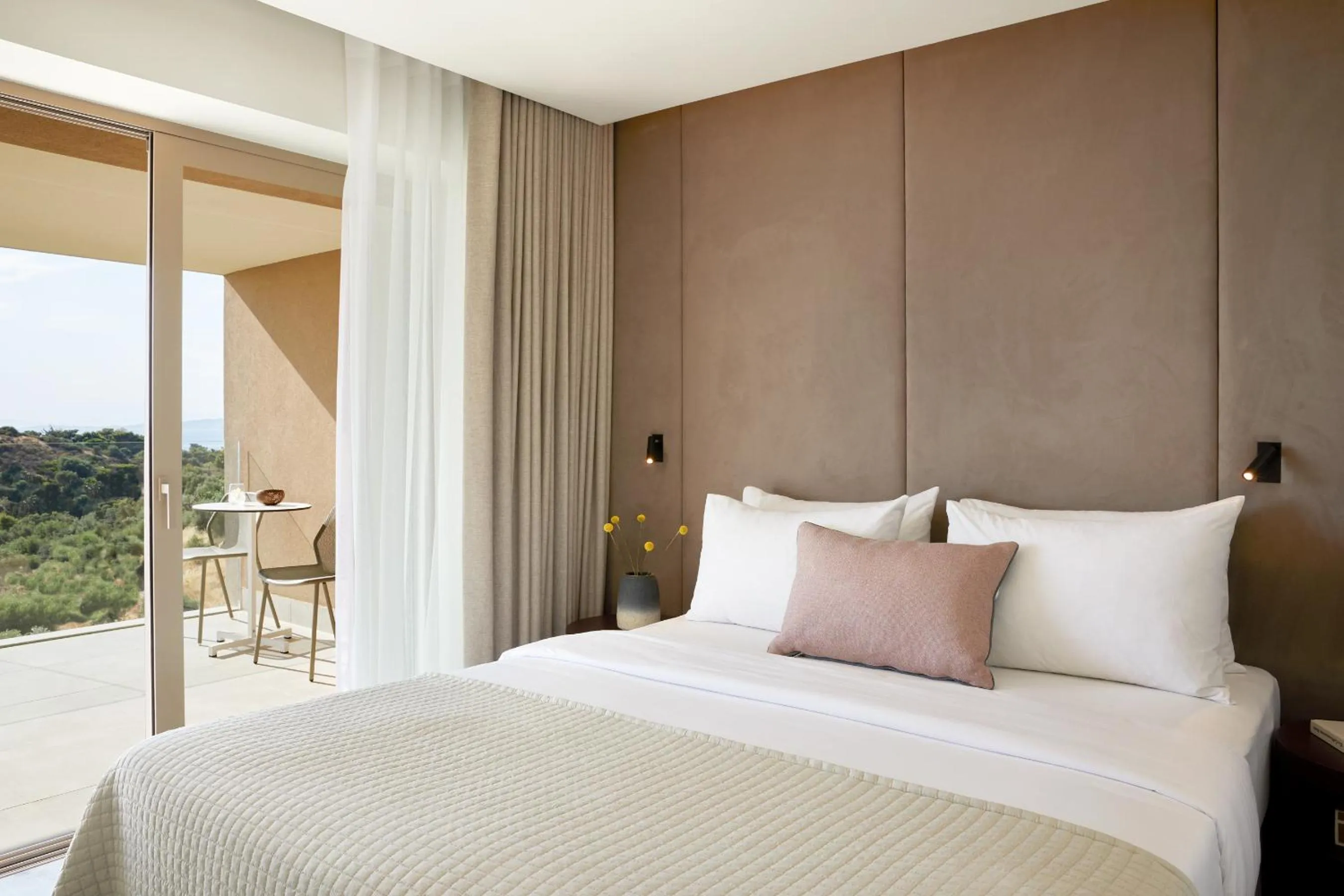 Bed in Vincci EverEden