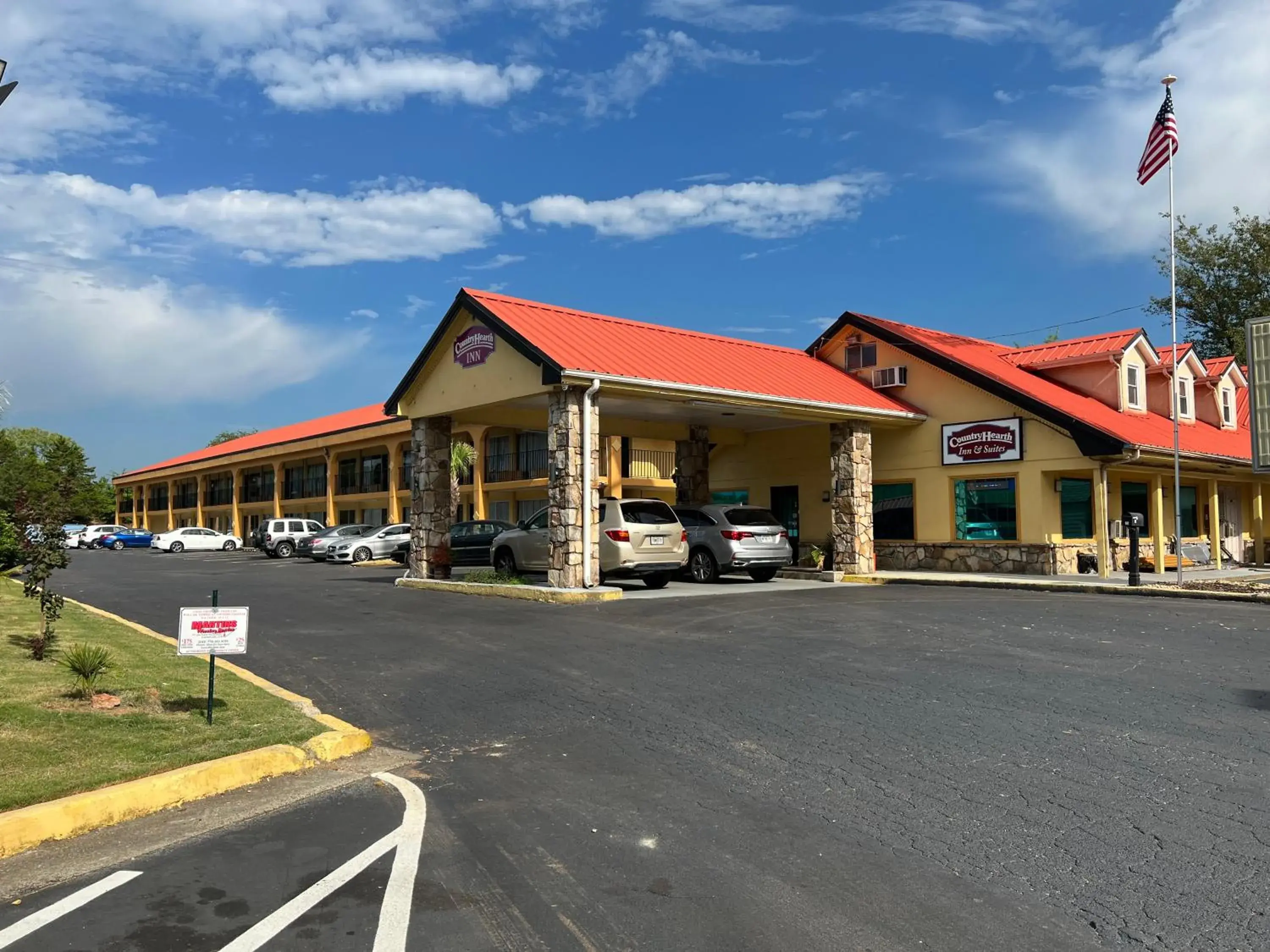 Property Building in Country Hearth Inn & Suites Cartersville