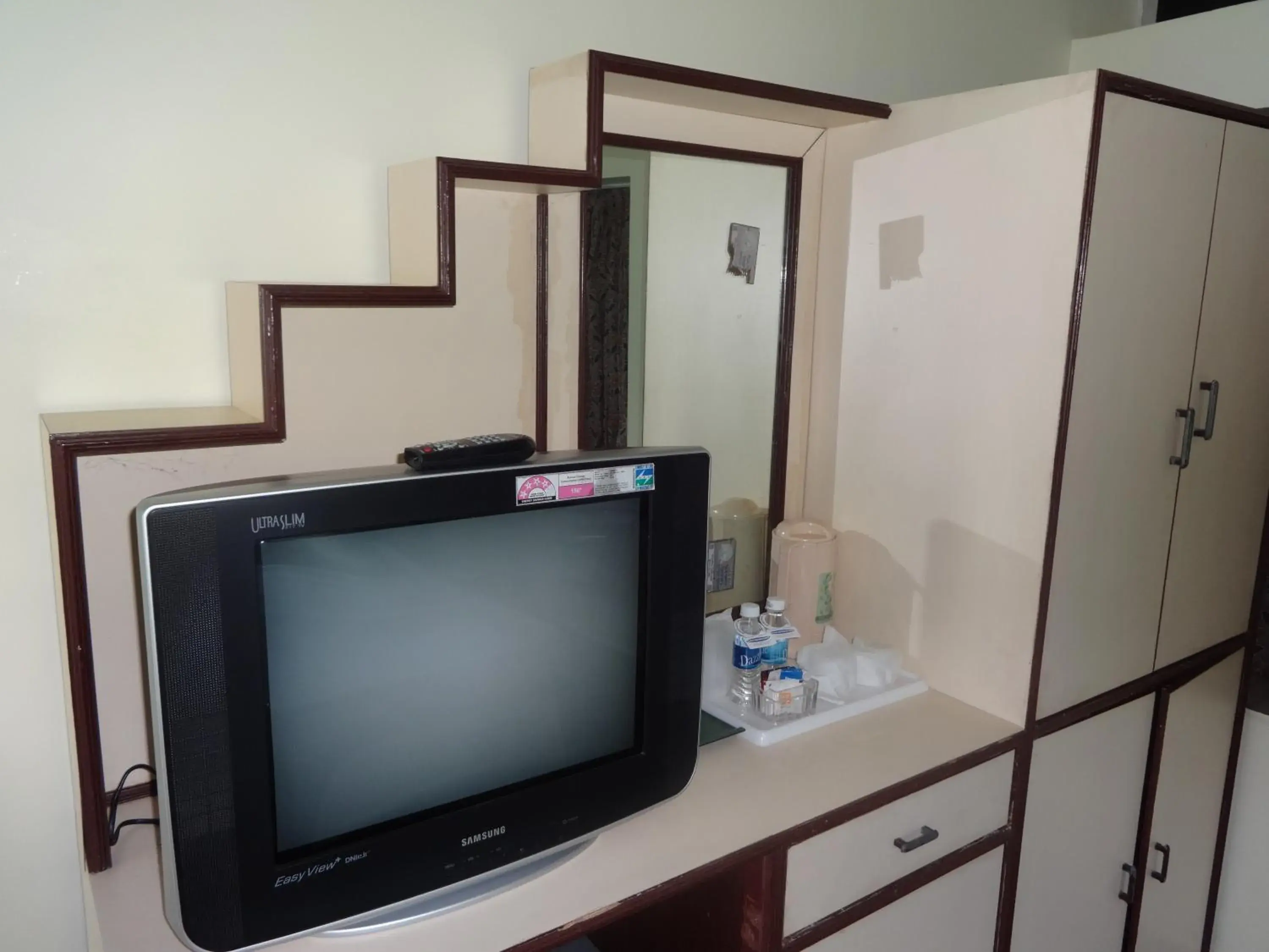 TV and multimedia, TV/Entertainment Center in Gandhara Hotel