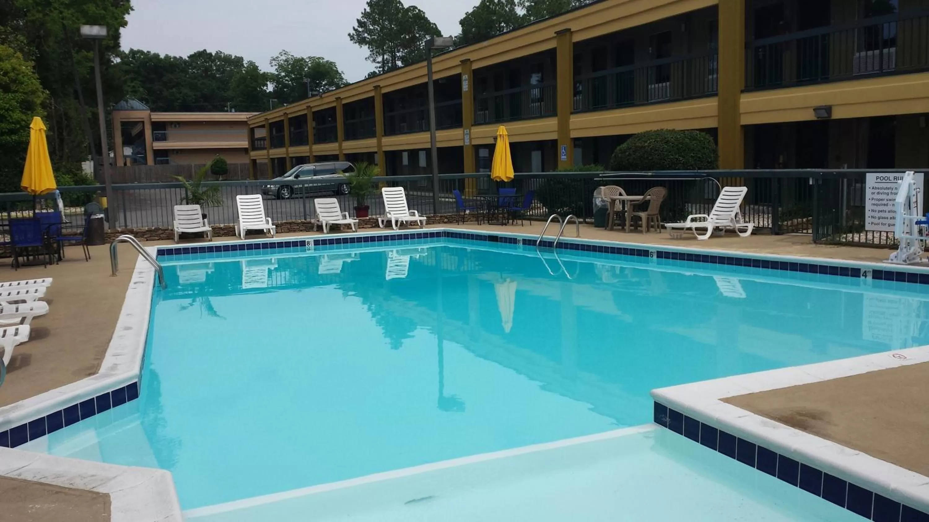 Swimming pool in Days Inn by Wyndham Attalla