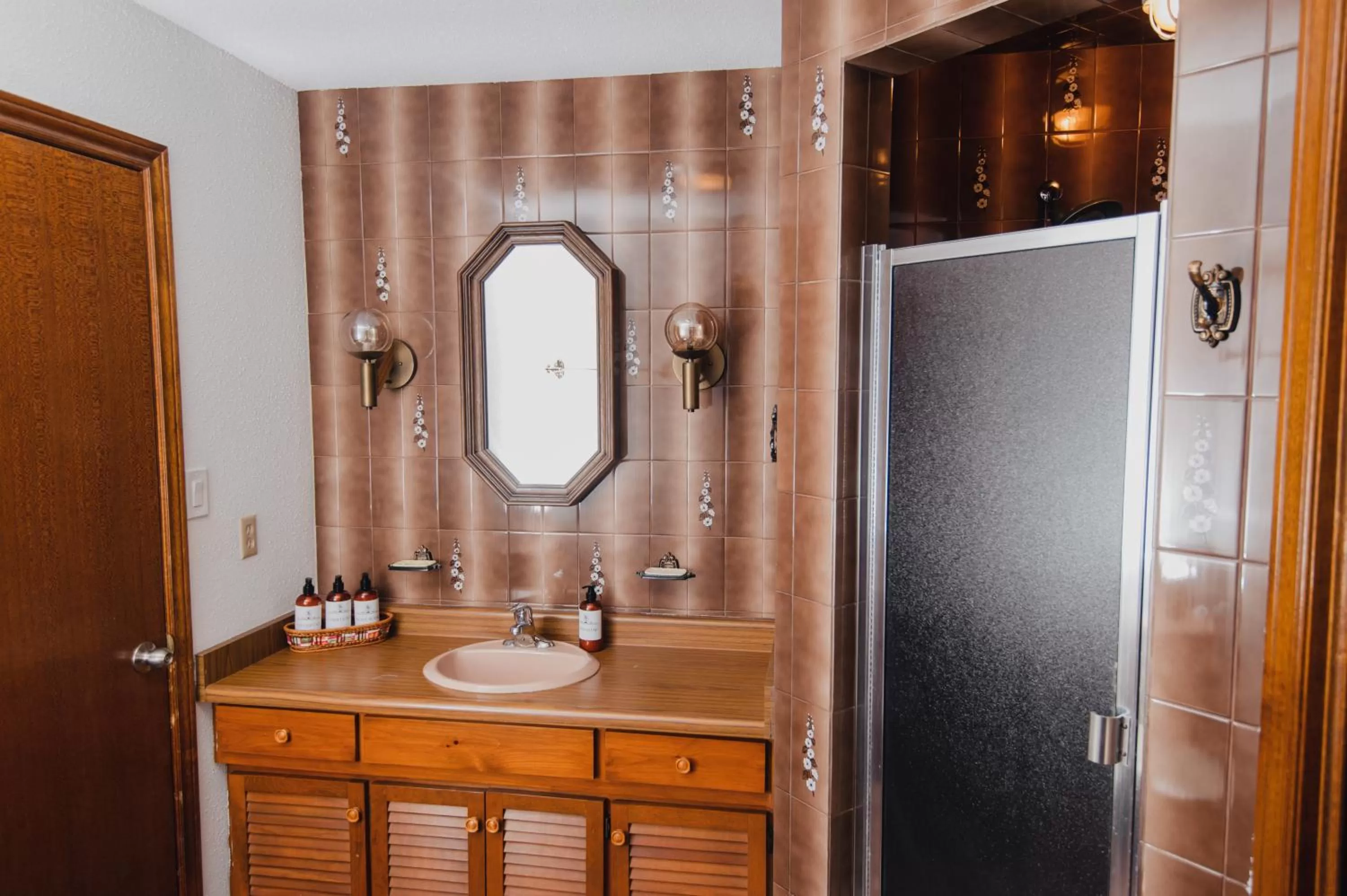 Bathroom in Servus Stratford