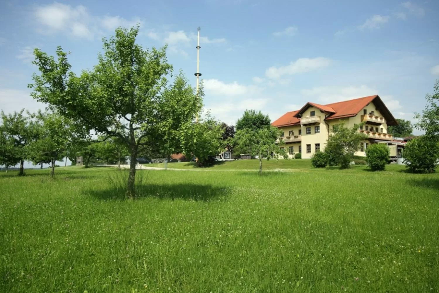 Property building in Schätzlhof OHG