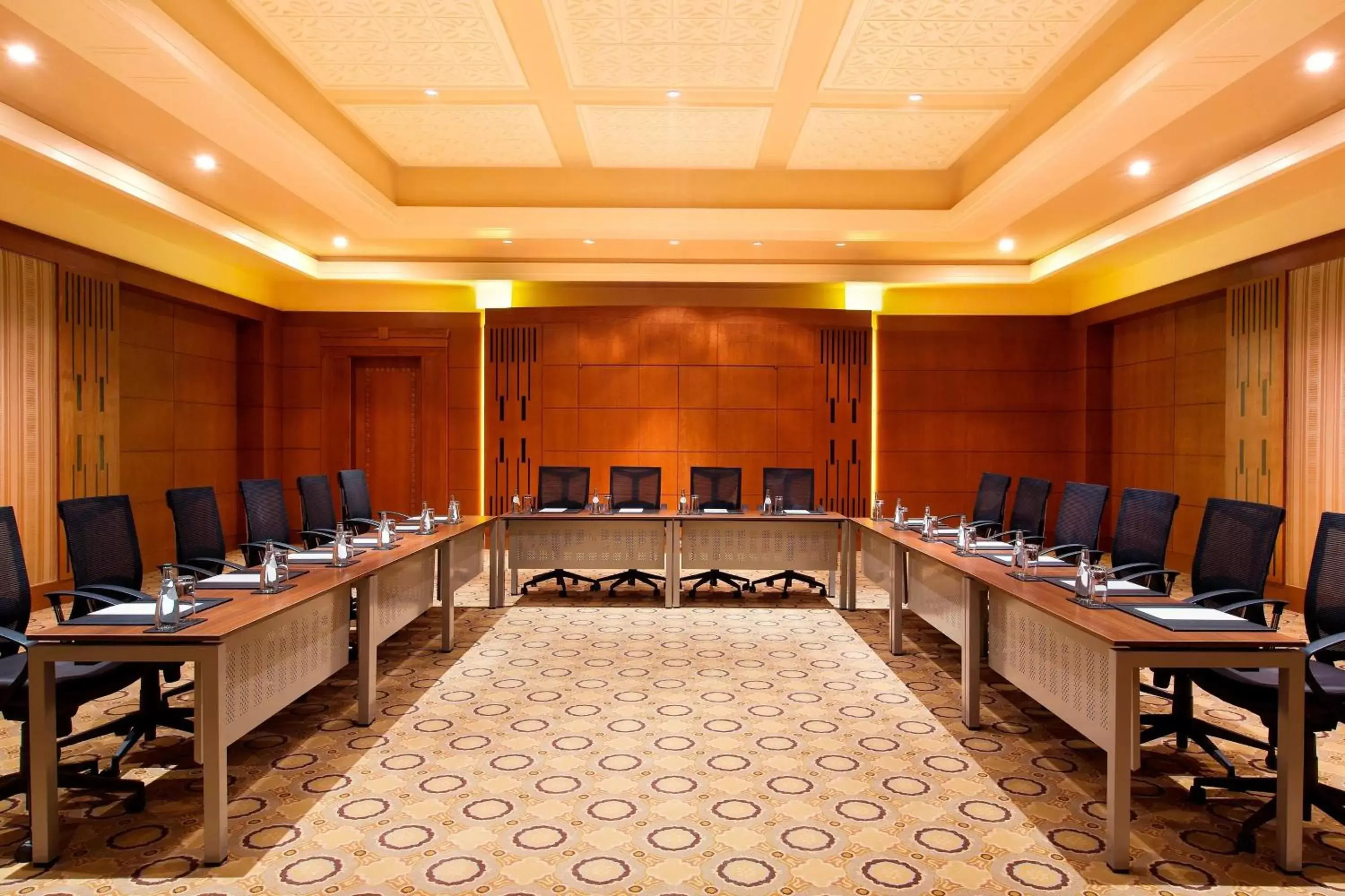 Meeting/conference room in The Nile Ritz-Carlton, Cairo