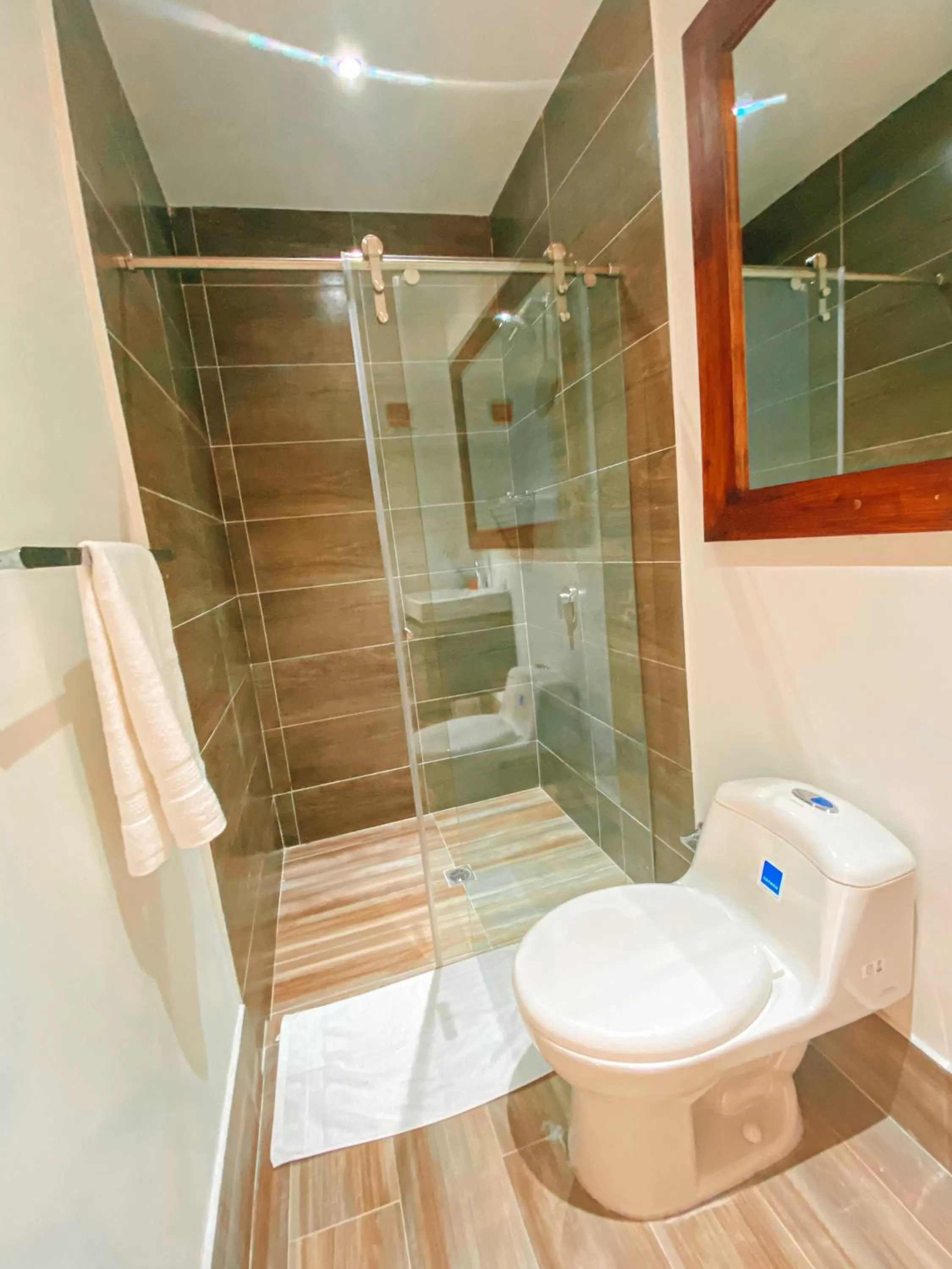 Bathroom in In Di House of Reggae Boutique