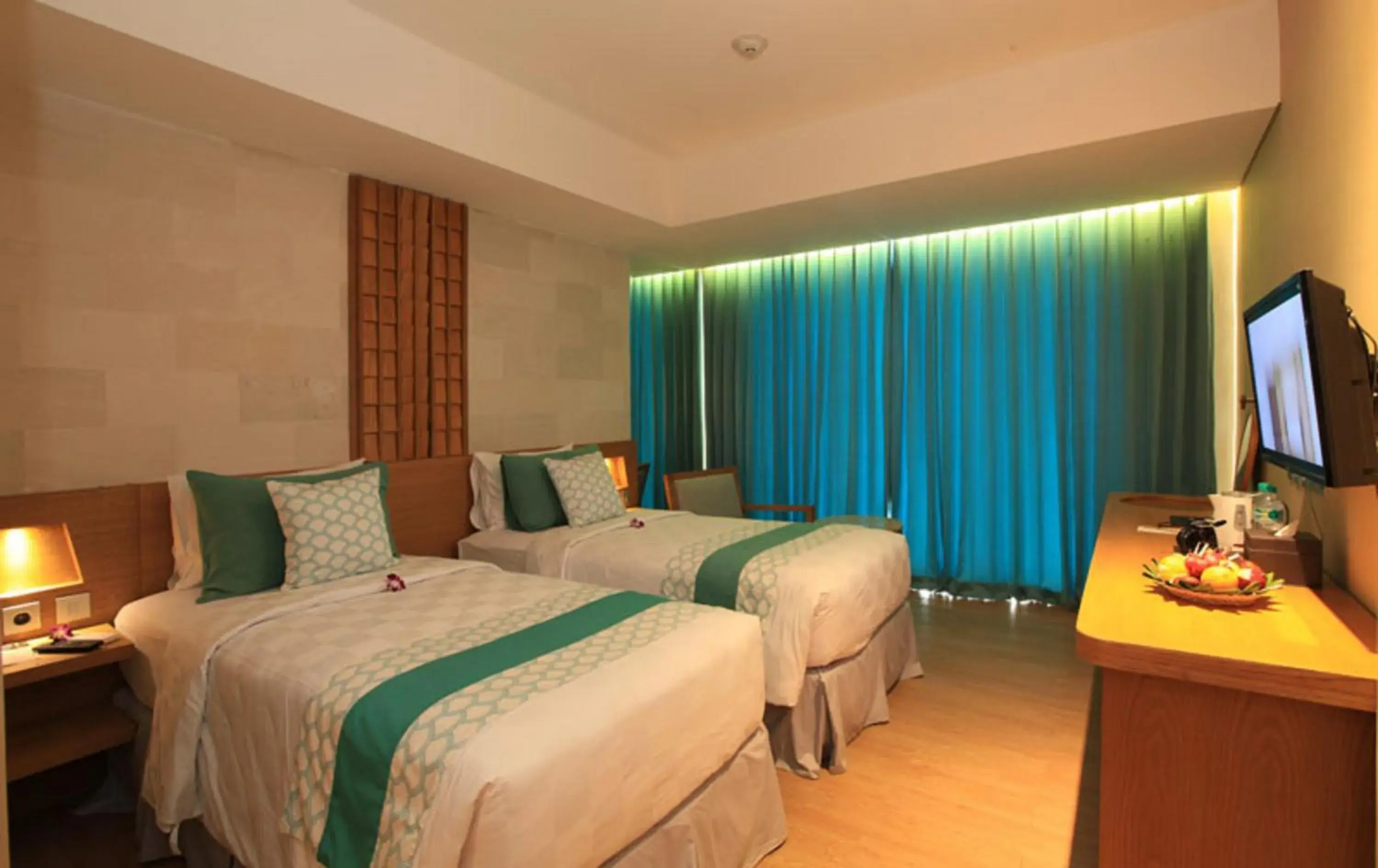 Photo of the whole room, Bed in Bedrock Hotel Kuta Bali