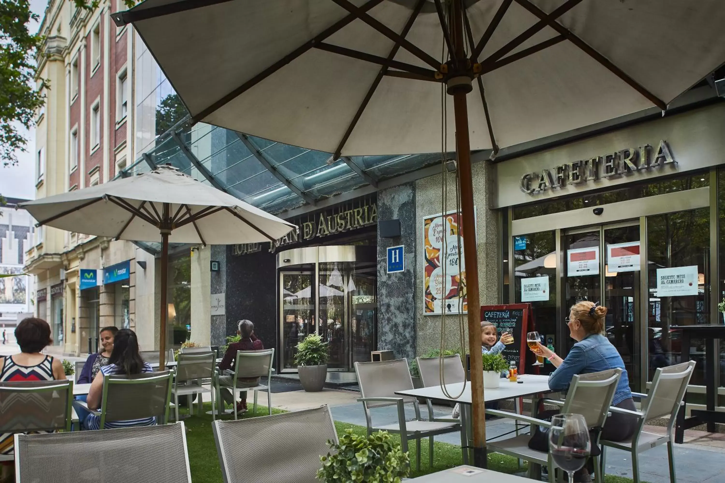 Facade/entrance, Restaurant/Places to Eat in Silken Juan de Austria