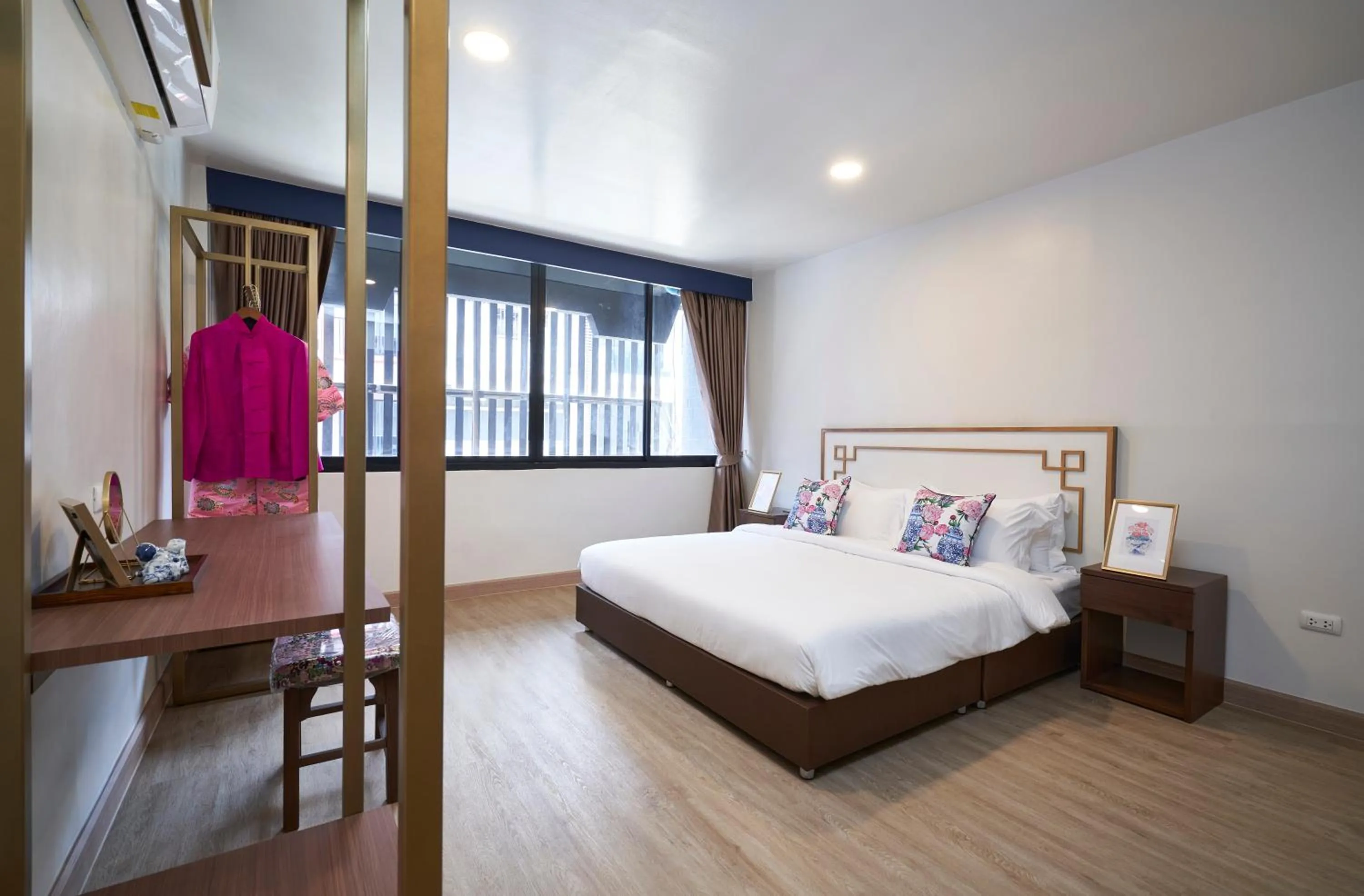 Bed in Sweet's Escape