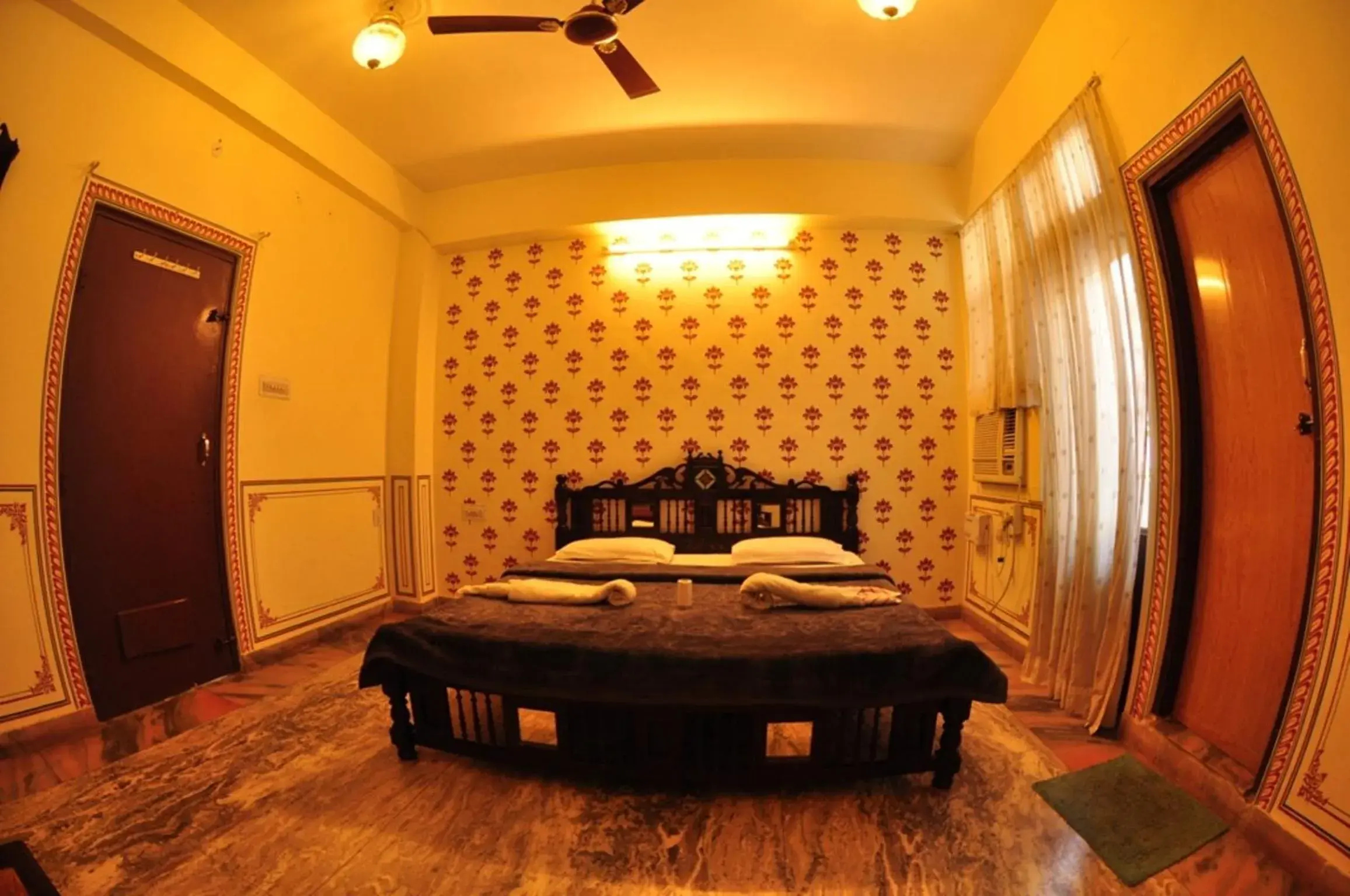 Bedroom, Bed in Vinayak Guest House