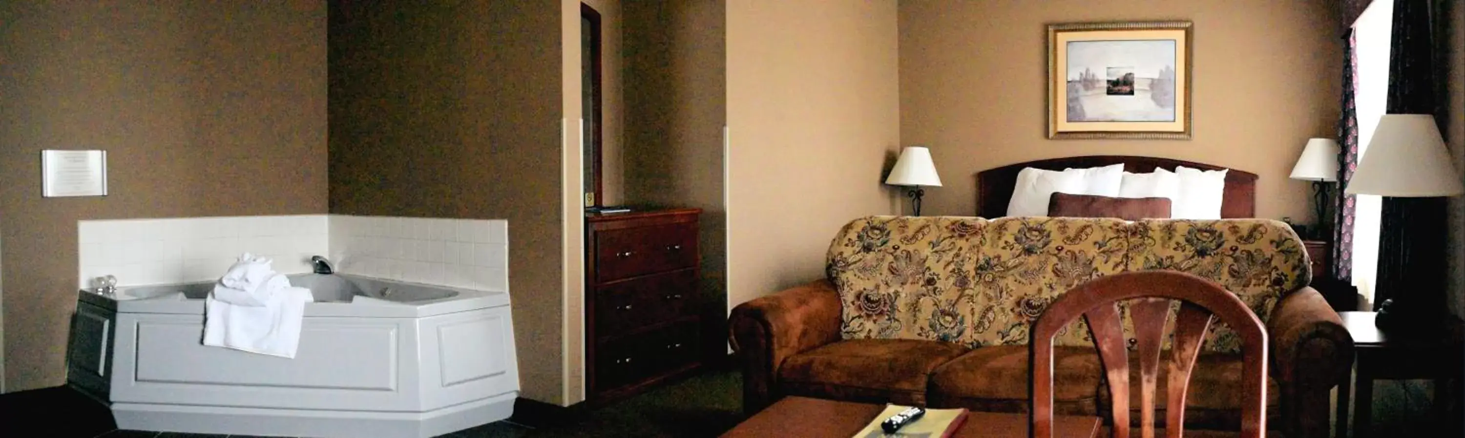 Bedroom, Bed in C'mon Inn Bedroom, Bed in C'mon Inn