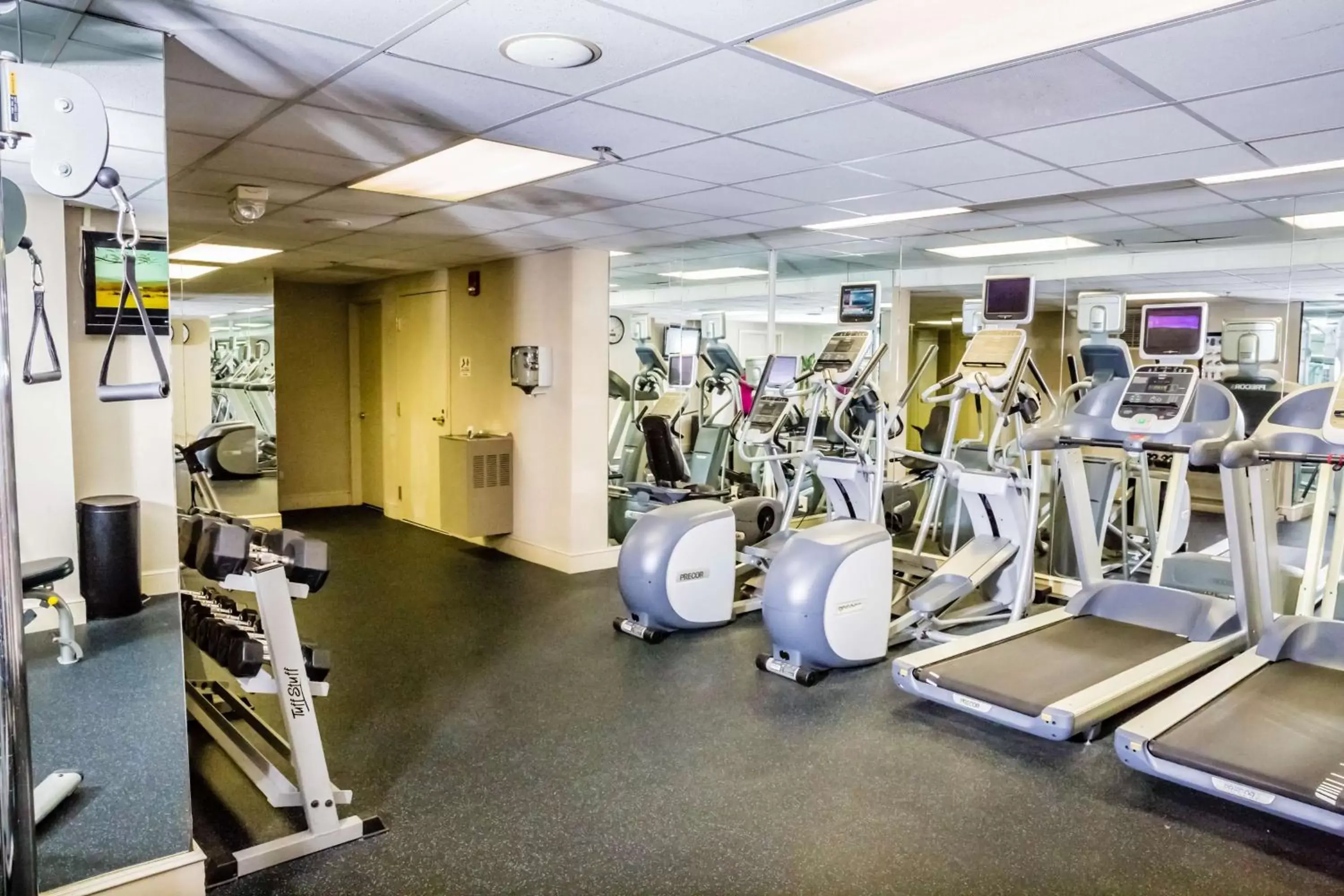 Fitness centre/facilities, Fitness Center/Facilities in Hotel Phillips Kansas City, Curio Collection By Hilton