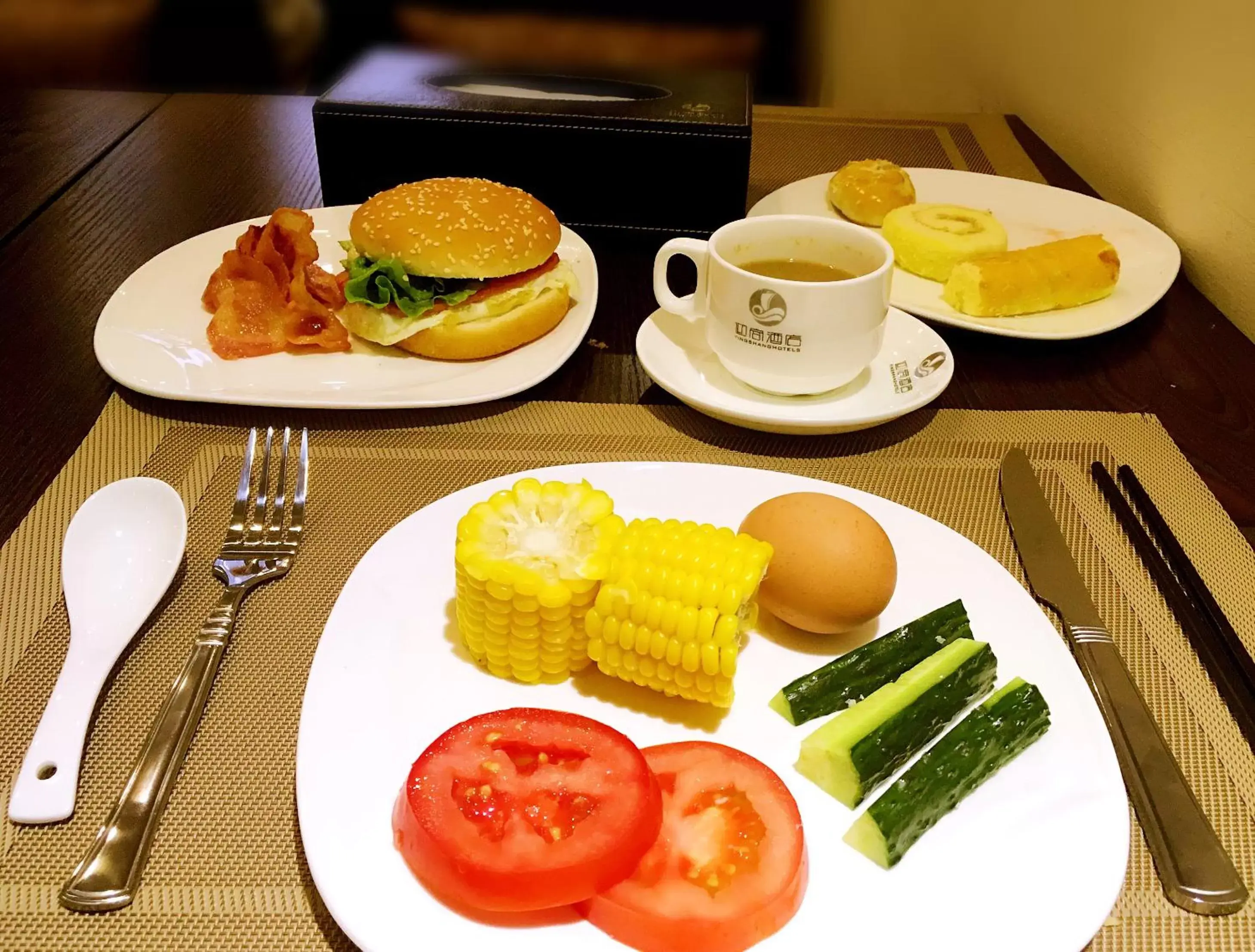 Food and drinks, Breakfast in Insail Hotels ( Huanshi Road Taojin Metro Station Guangzhou)