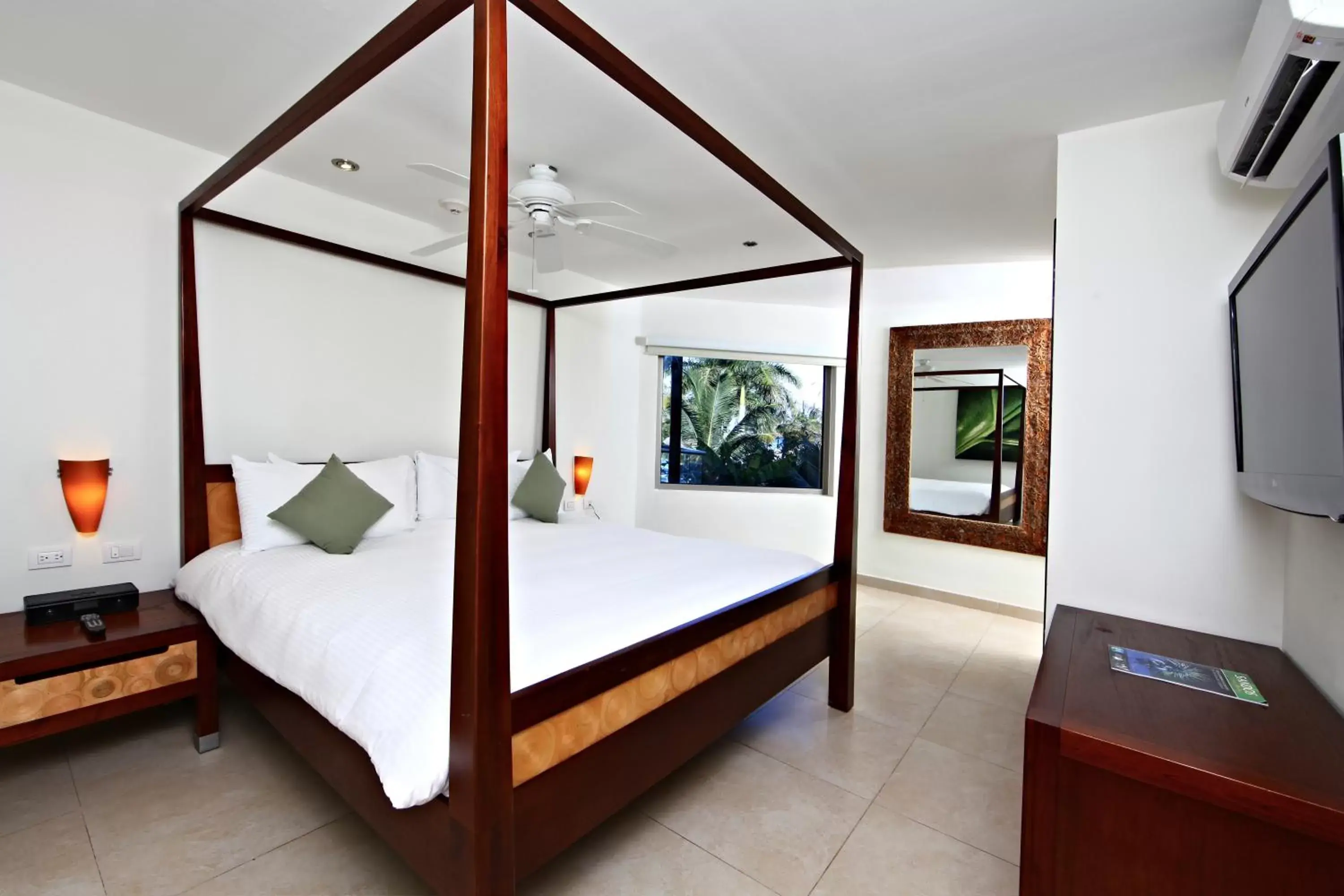 Balcony/Terrace, Bed in Select Club at Sandos Caracol All Inclusive - Adults Only Area