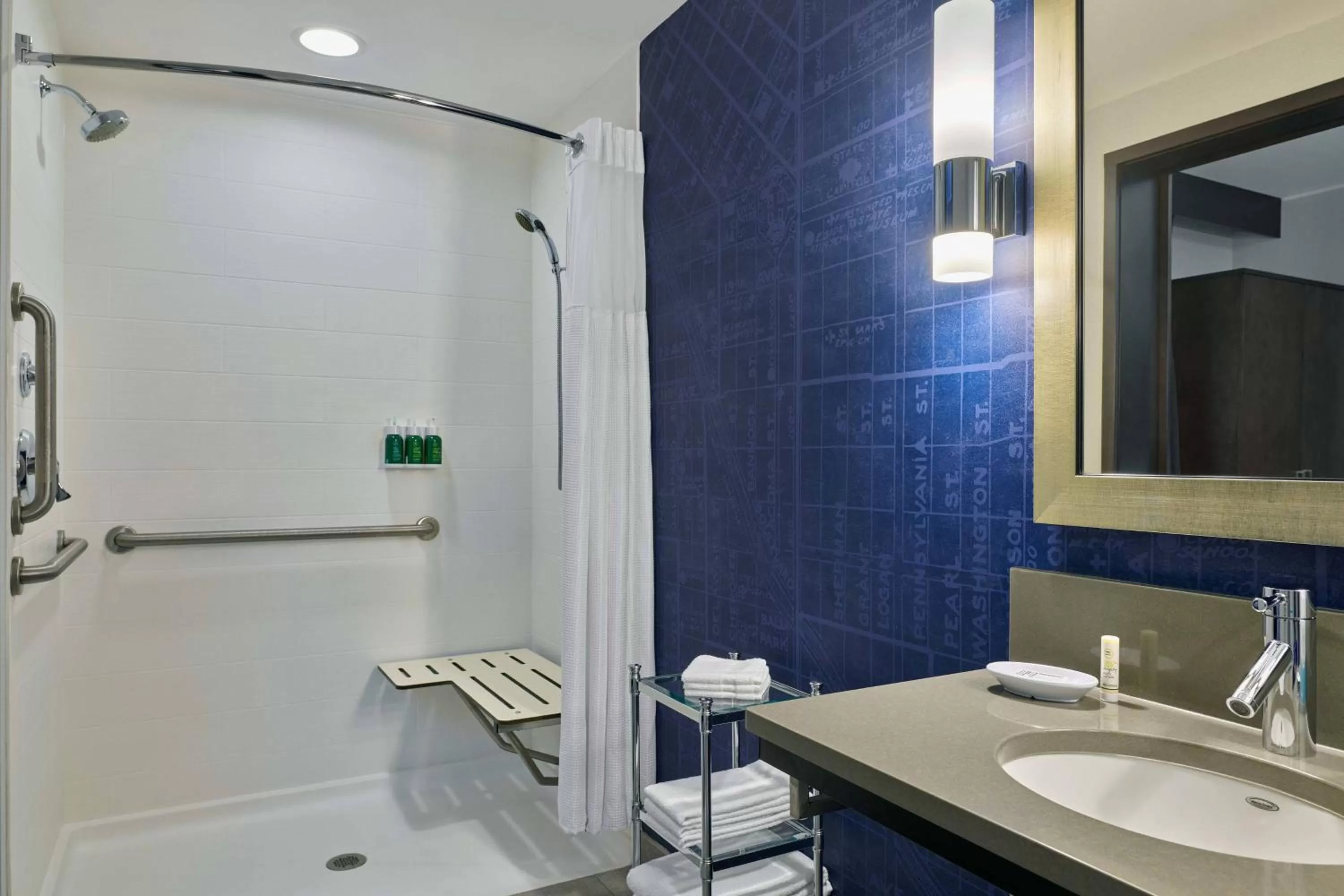 Bathroom in SpringHill Suites by Marriott Denver Downtown