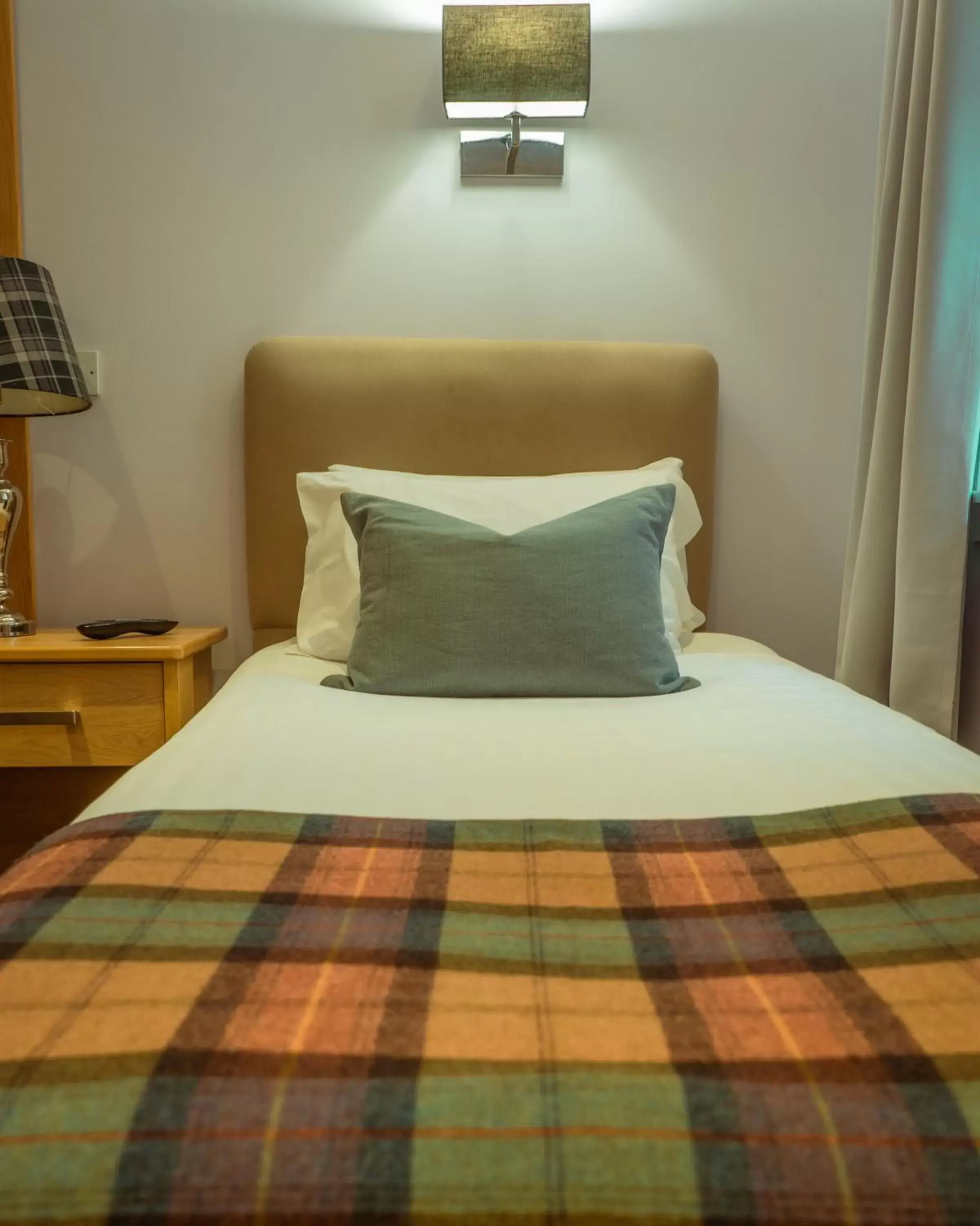 Bed in Firth Hotel & Restaurant