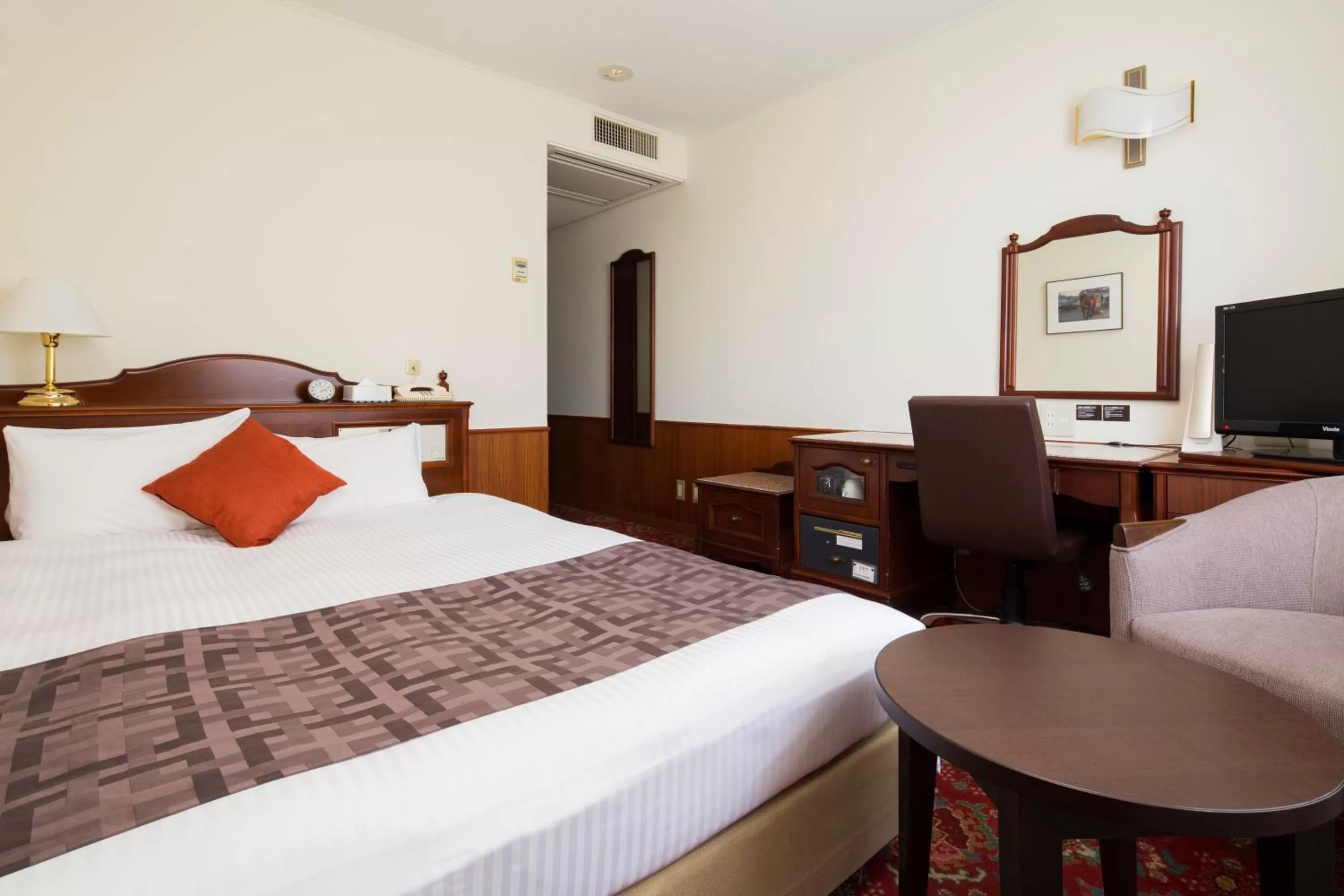 Bedroom, Bed in Premier Hotel -CABIN- Obihiro