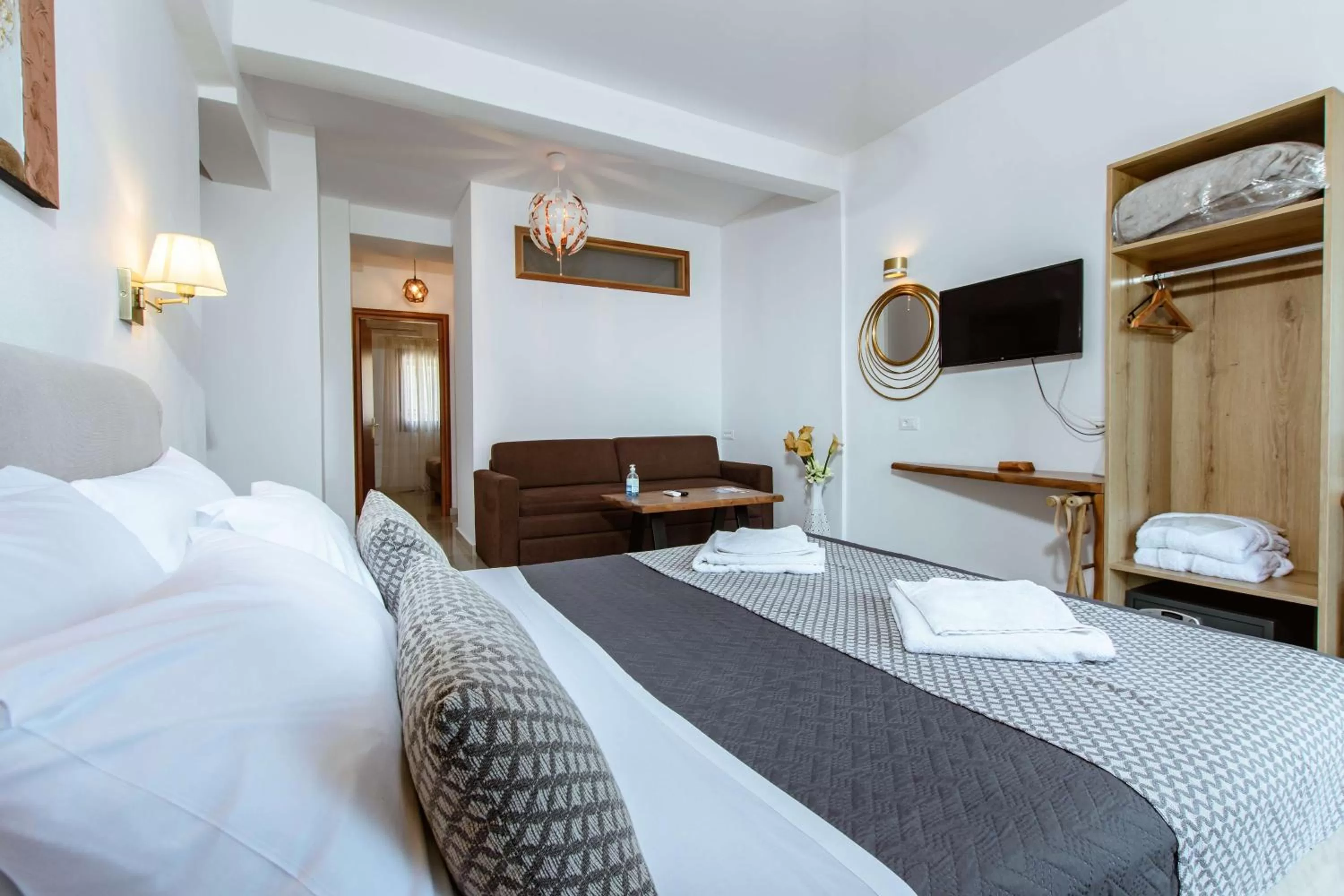 Bed in Deluxe Suites