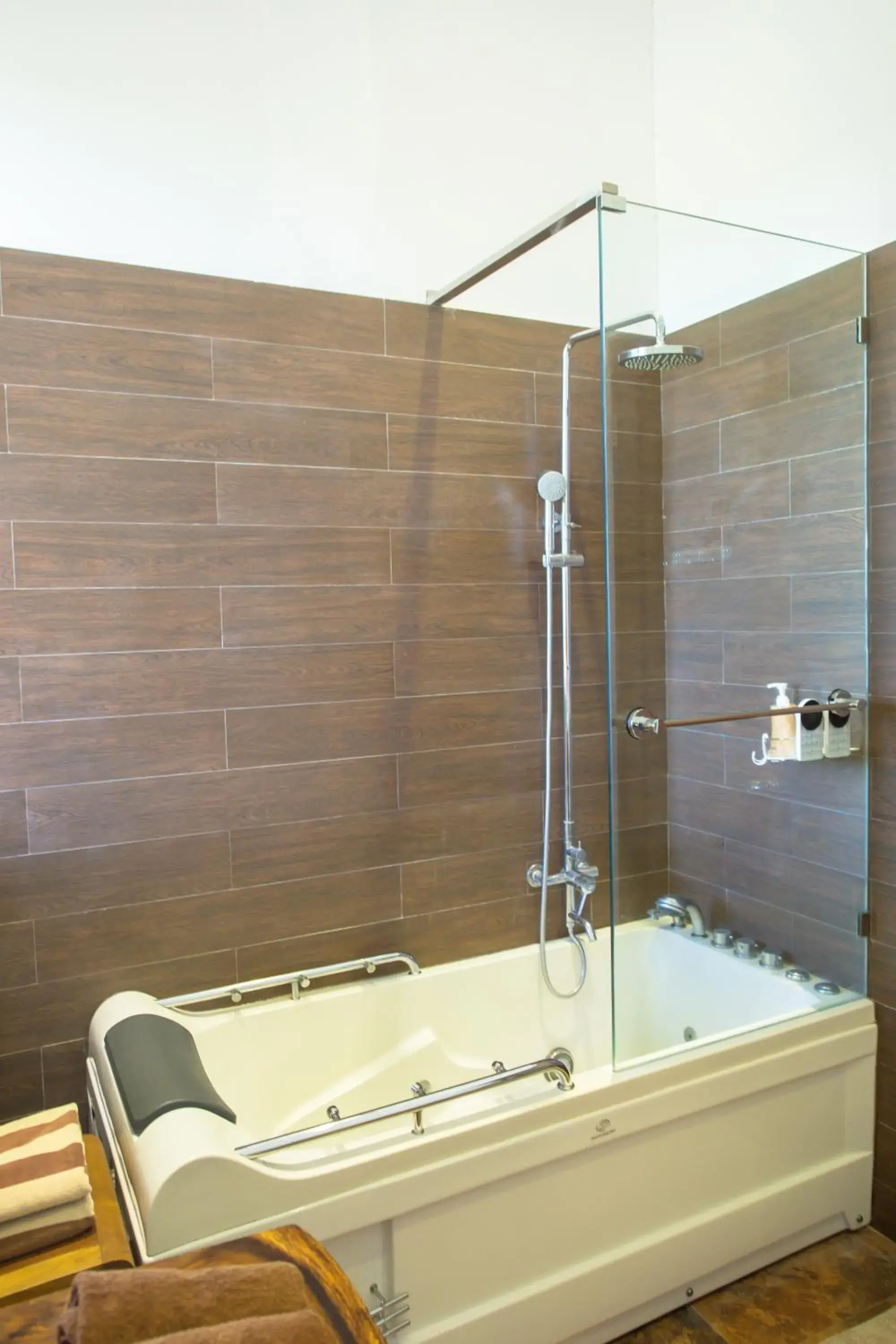 Shower, Bathroom in The Samara Villas & Restaurant