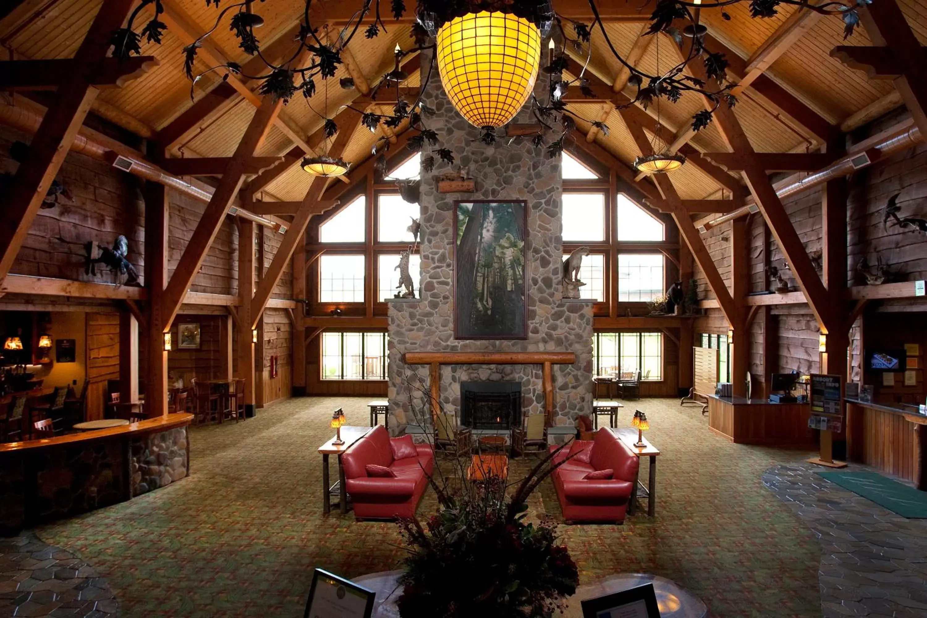 Living room in Hope Lake Lodge & Indoor Waterpark