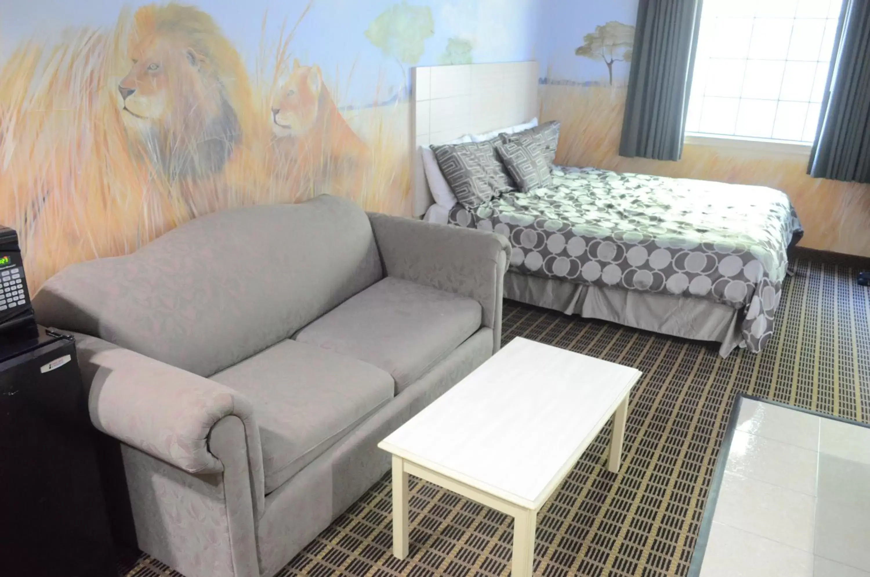 Bedroom in Scottish Inn and Suites NRG Park/Texas Medical Center - Houston