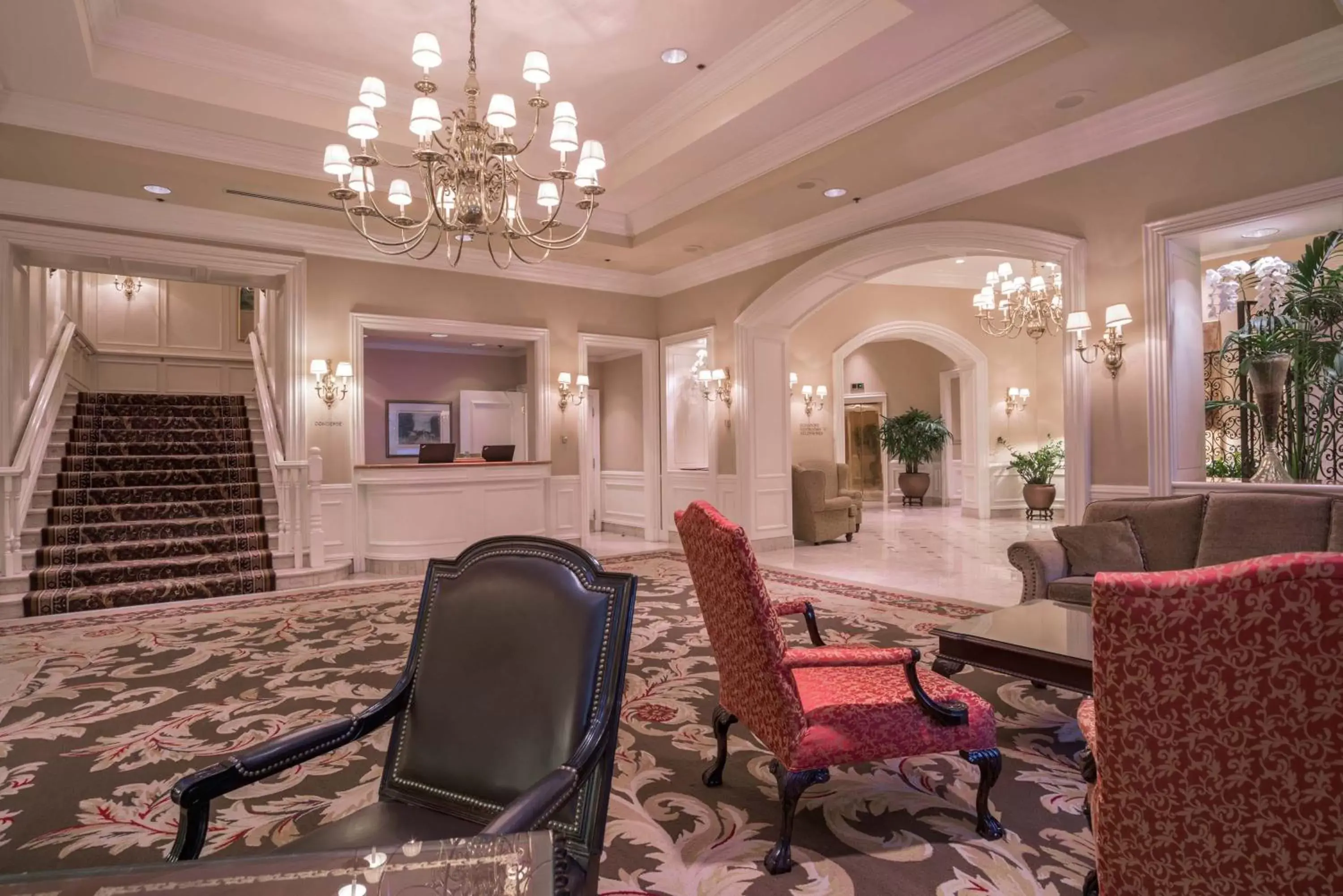 Lobby or reception in La Grande Residence at the Sutton Place Hotel