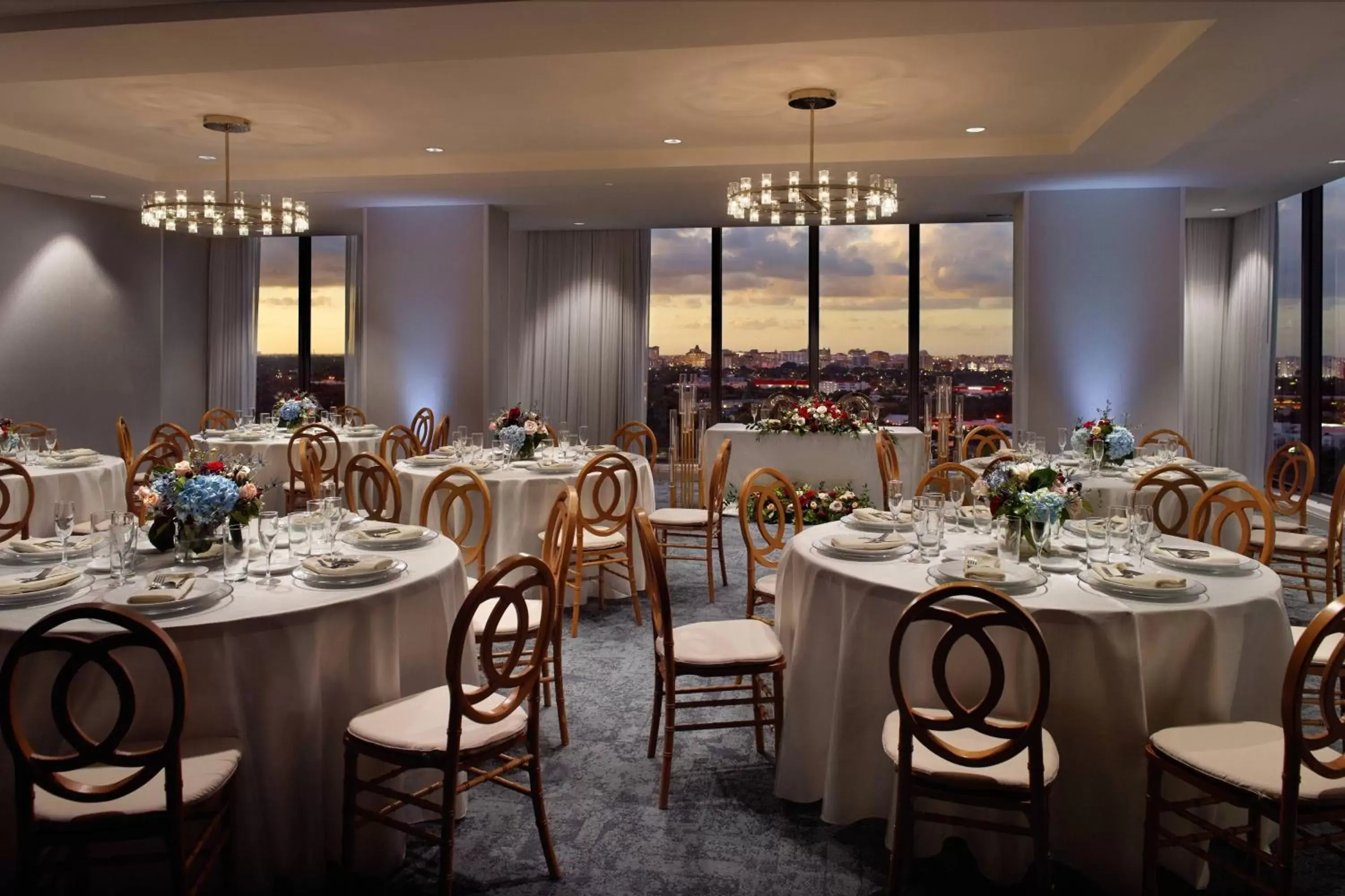 Banquet/Function facilities, Restaurant/Places to Eat in Courtyard Miami Coconut Grove