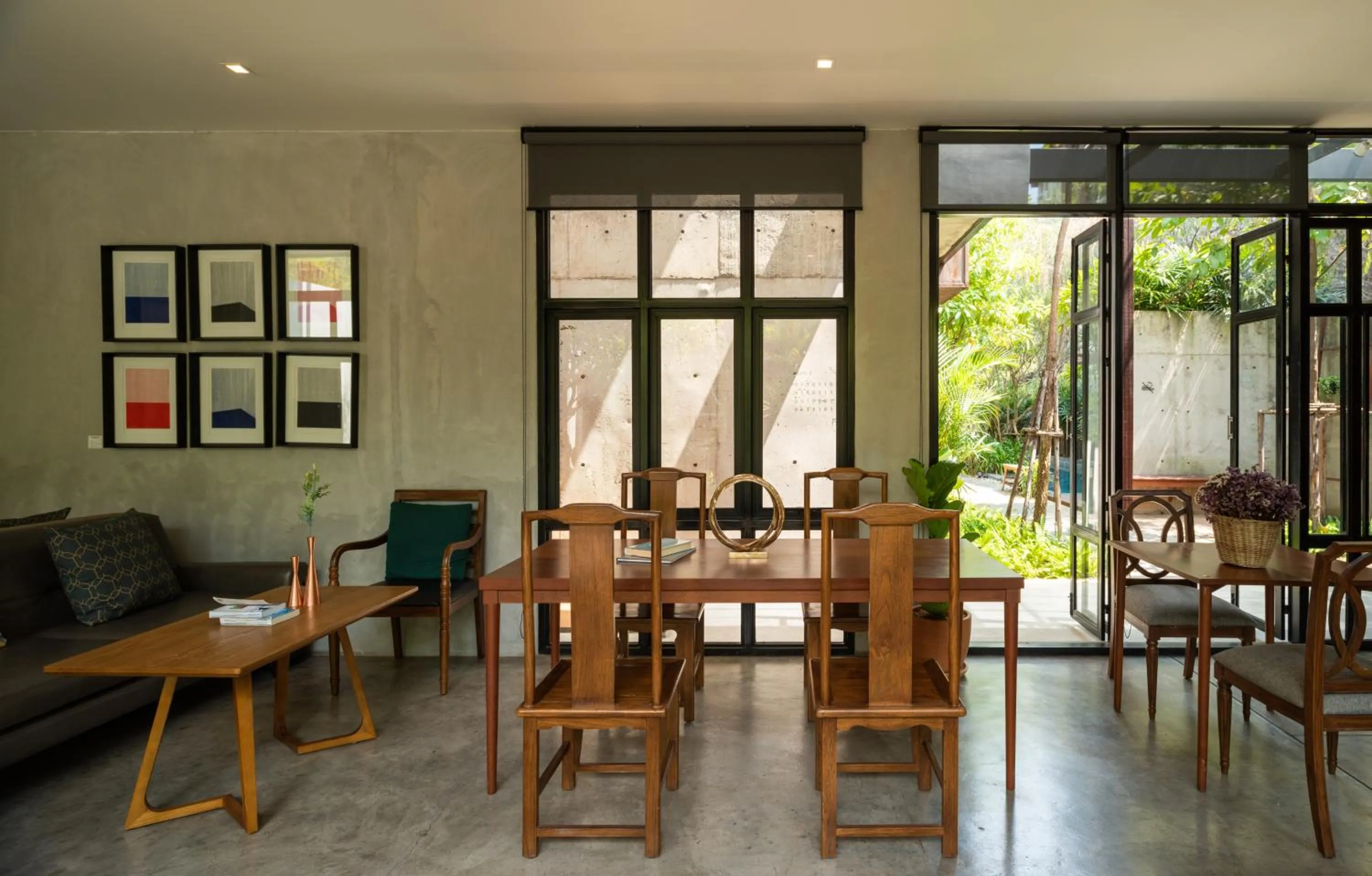 Lobby or reception in Cherlock hotel