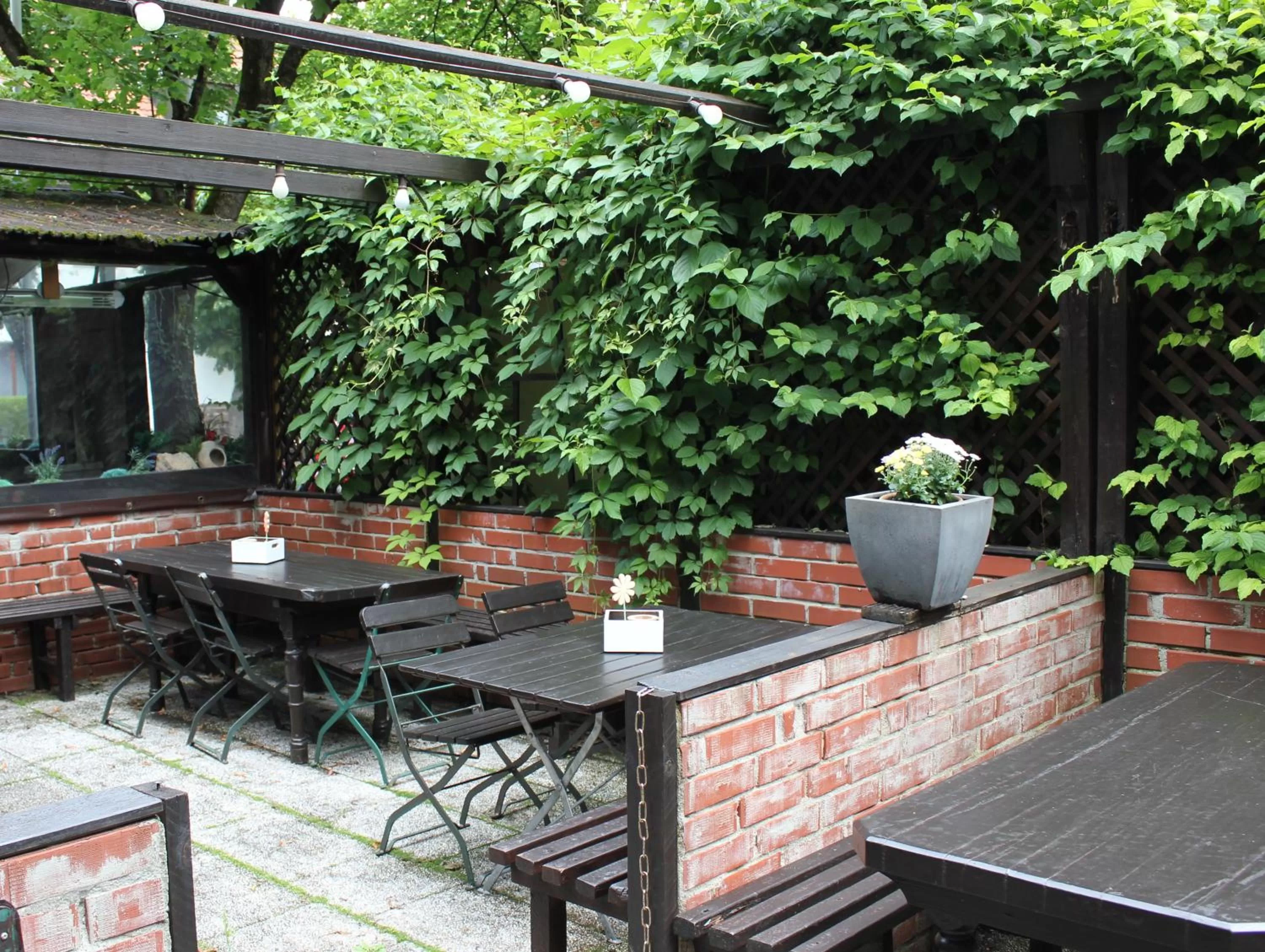 Garden in Runas Hotel