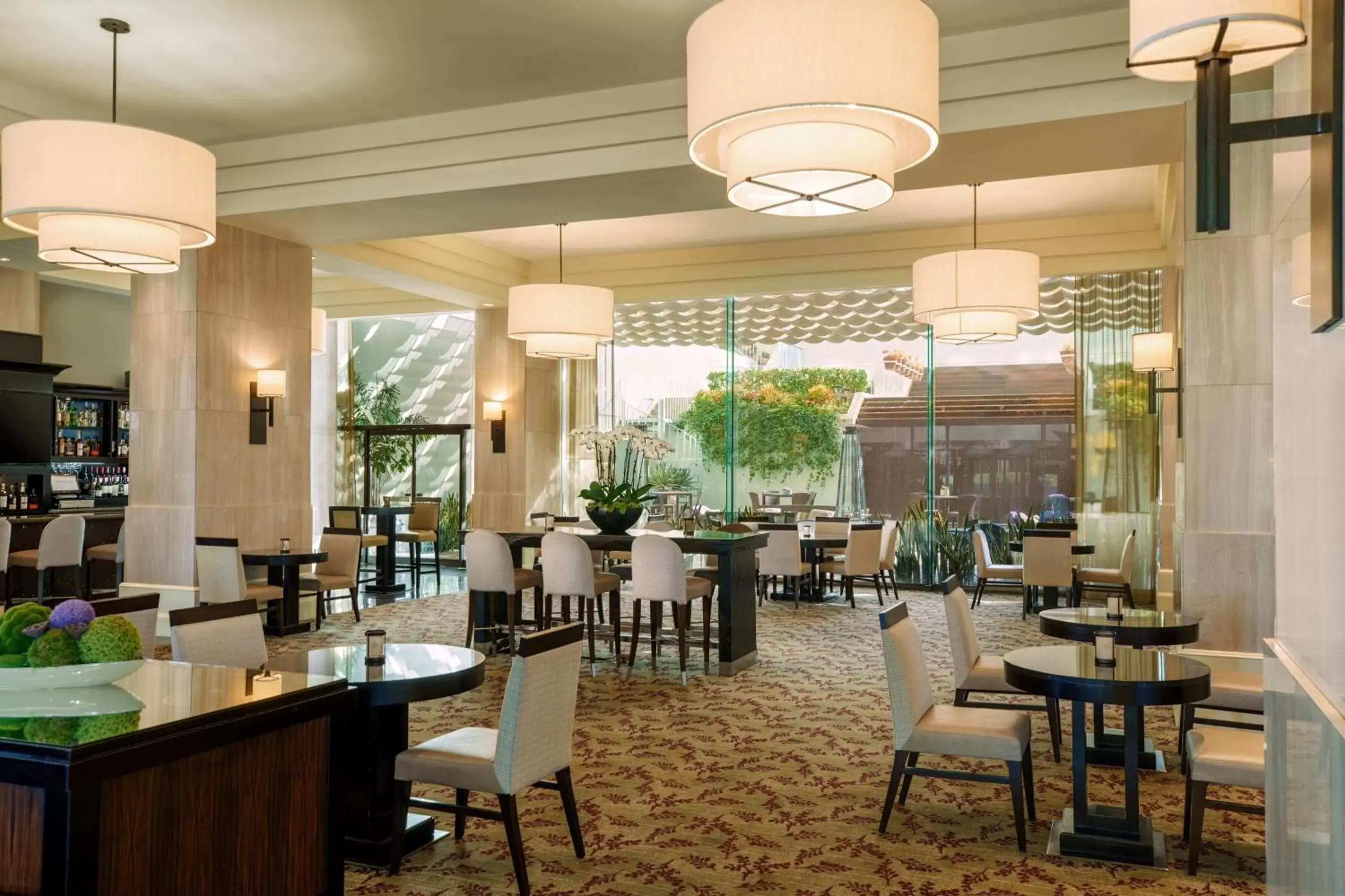 Property building, Restaurant/Places to Eat in The Westin South Coast Plaza, Costa Mesa
