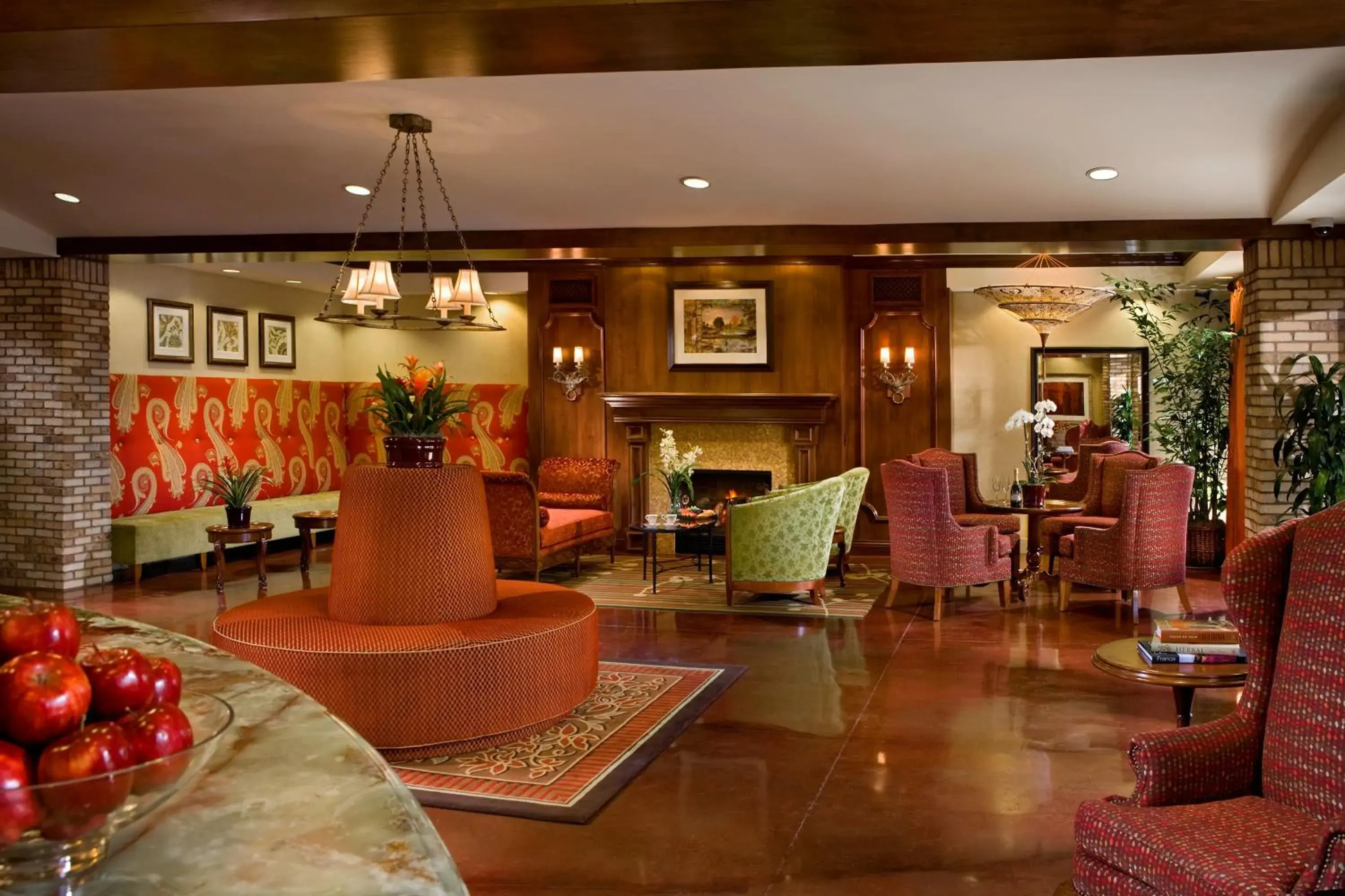 Lobby or reception, Restaurant/Places to Eat in Ayres Hotel Chino Hills