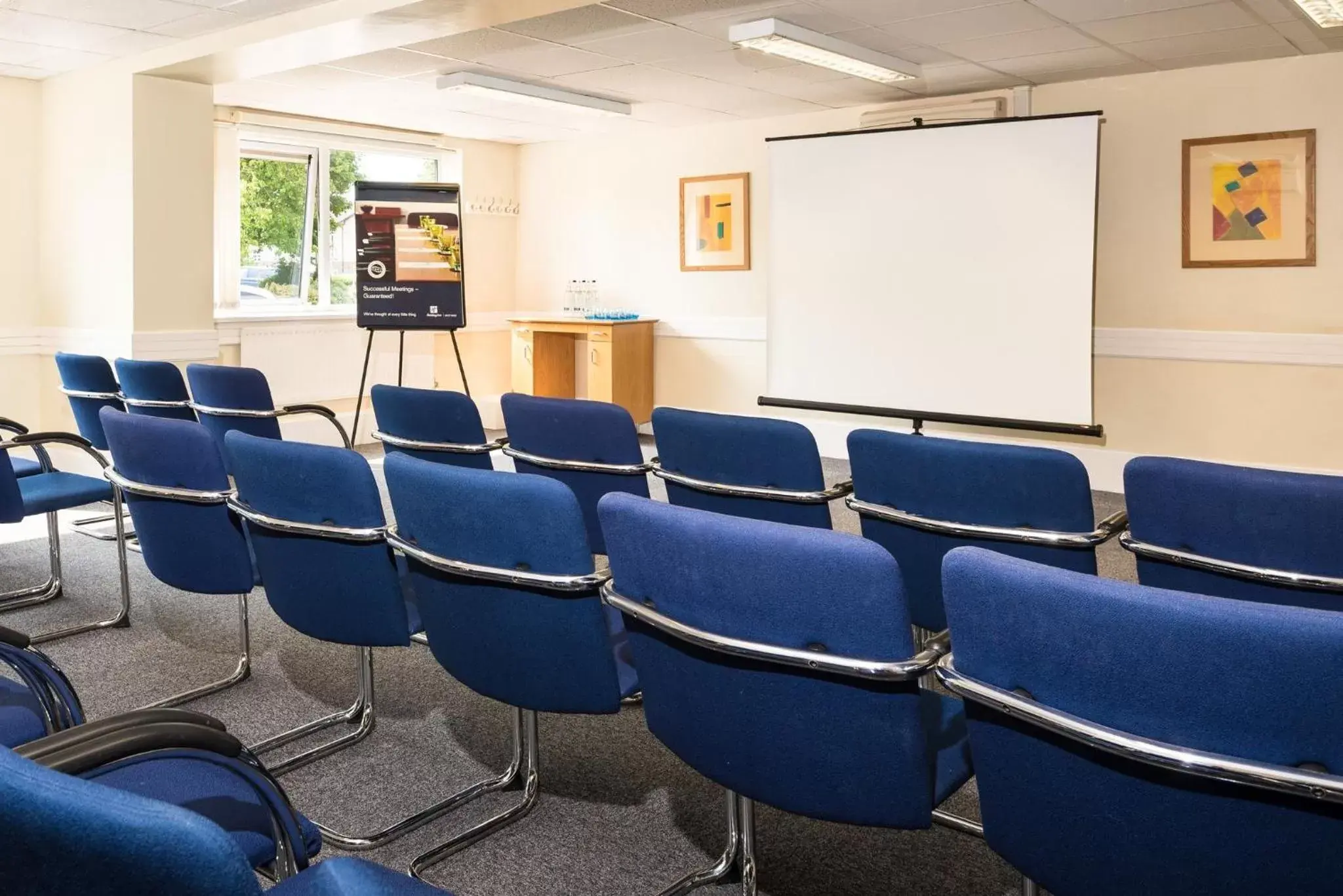 Meeting/conference room in Holiday Inn Lancaster, an IHG Hotel