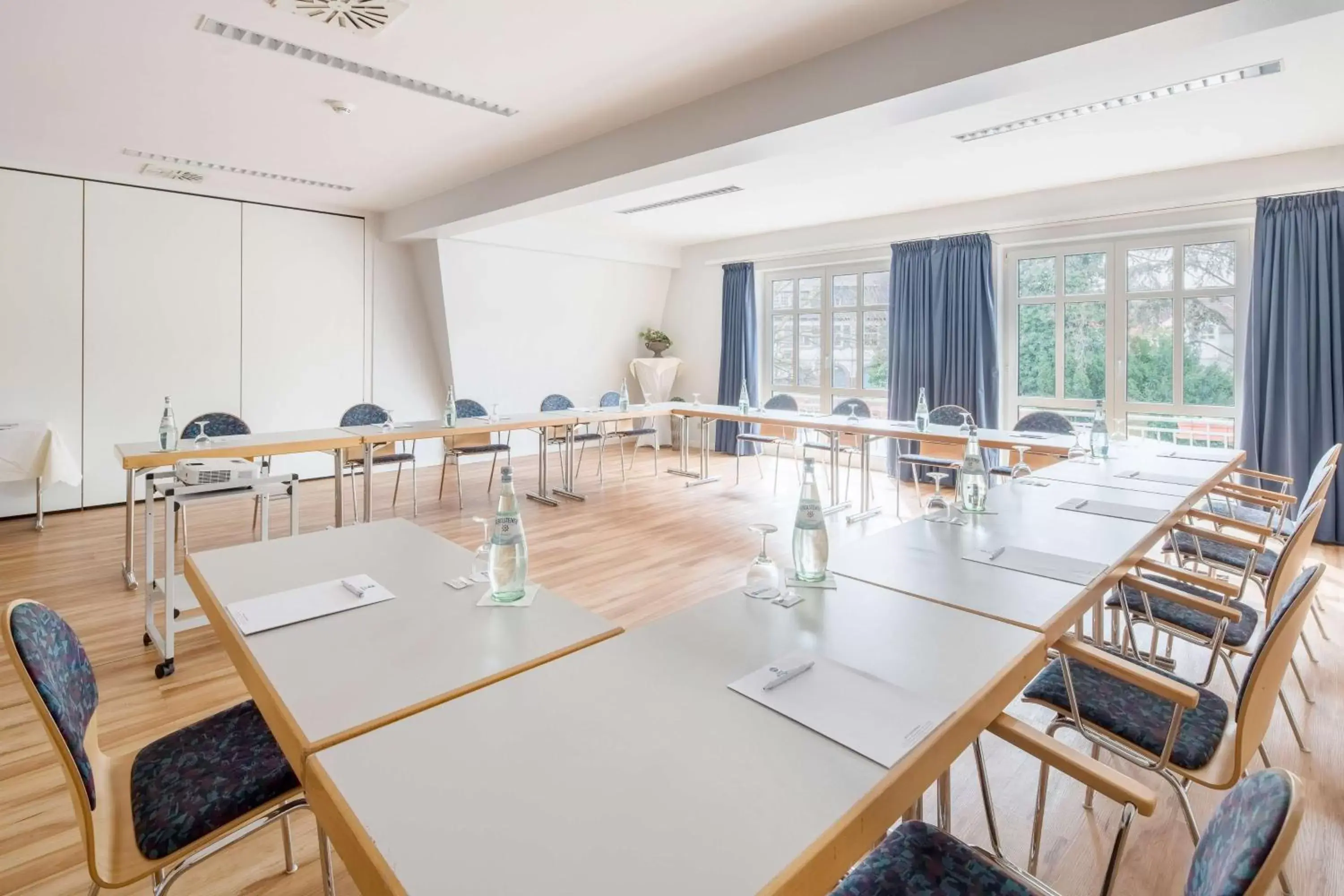 Meeting/conference room in Best Western Wein- und Parkhotel