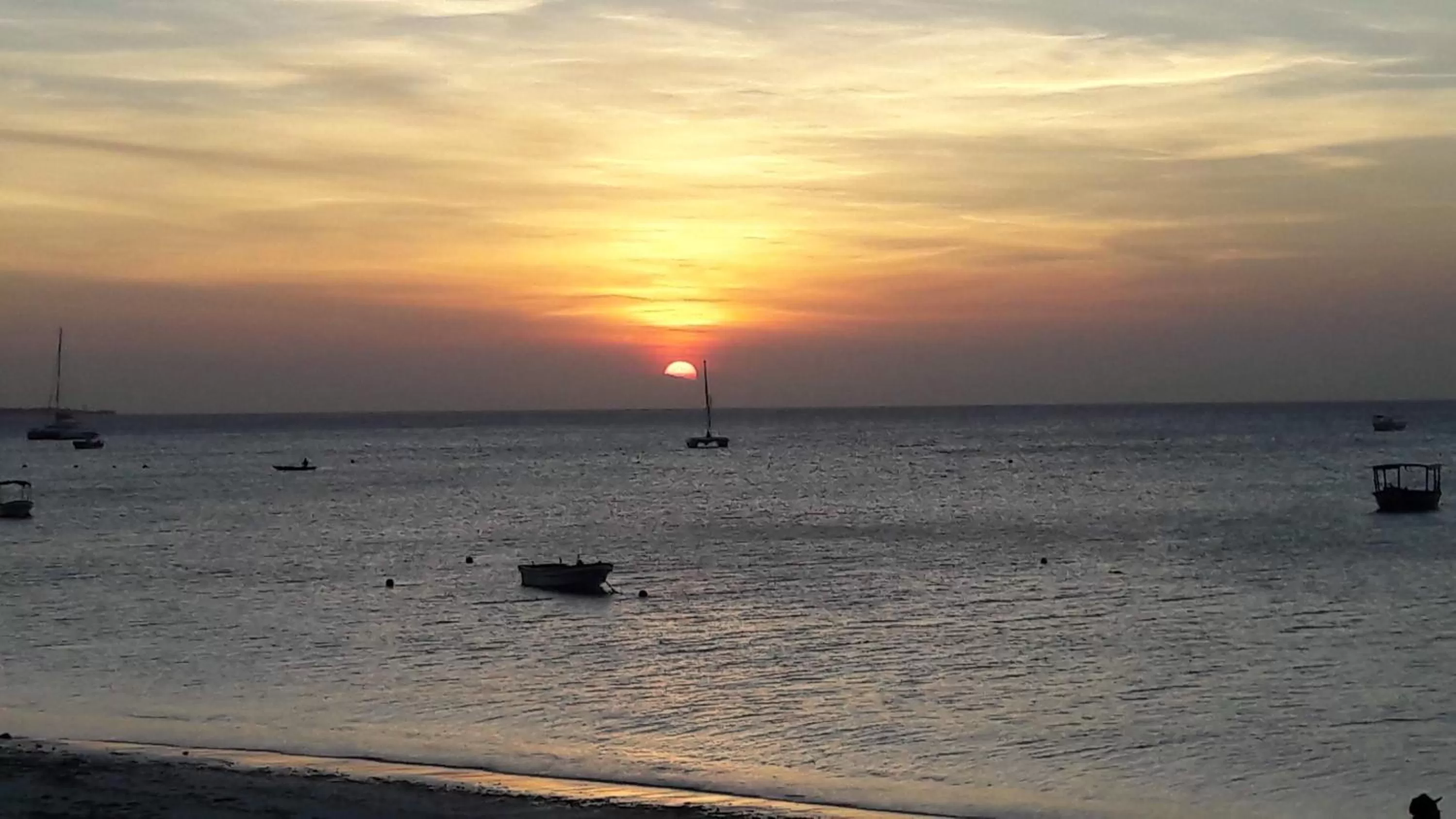 Sunset, Sunrise/Sunset in MaNa Nungwi