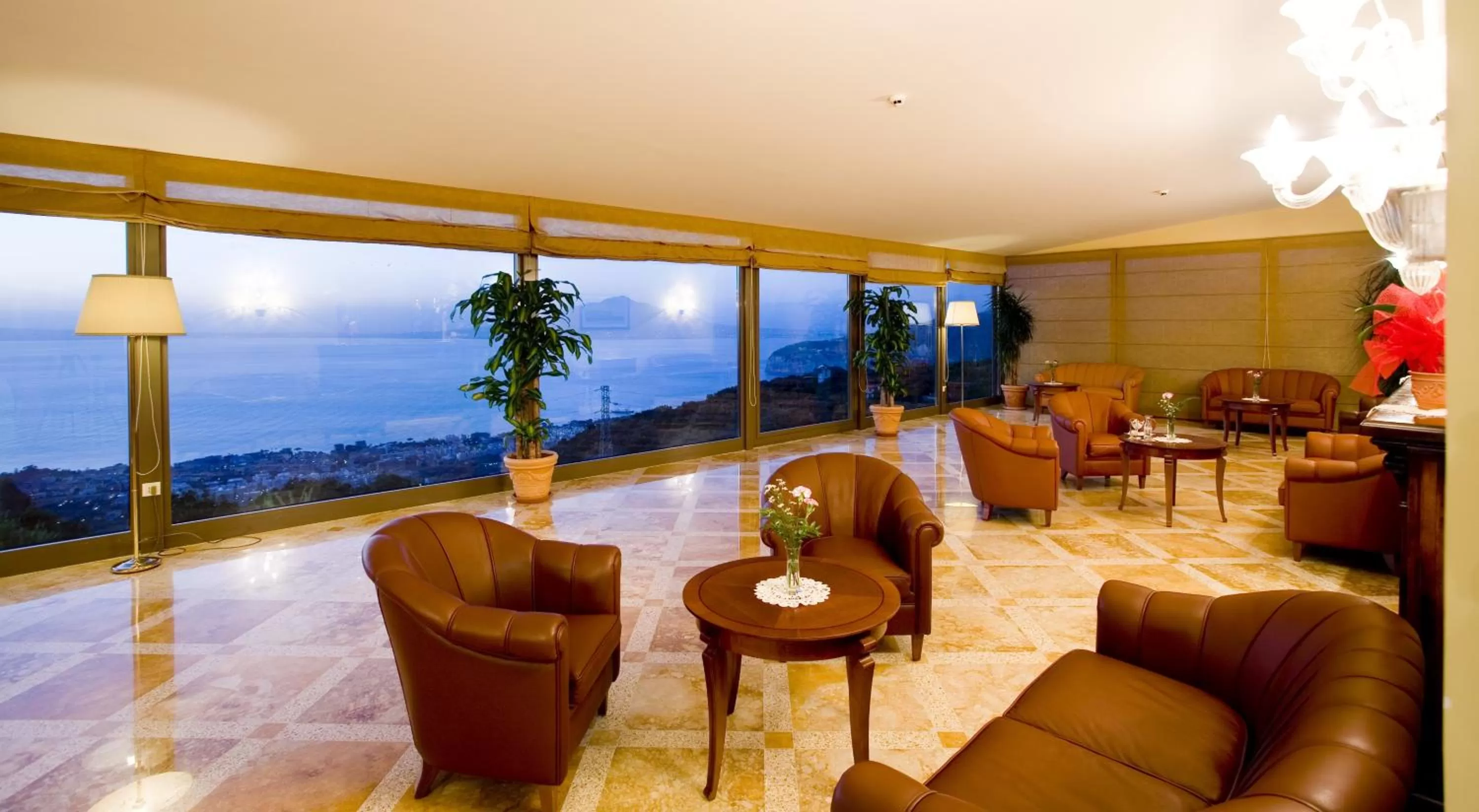 Lounge or bar in Grand Hotel Due Golfi