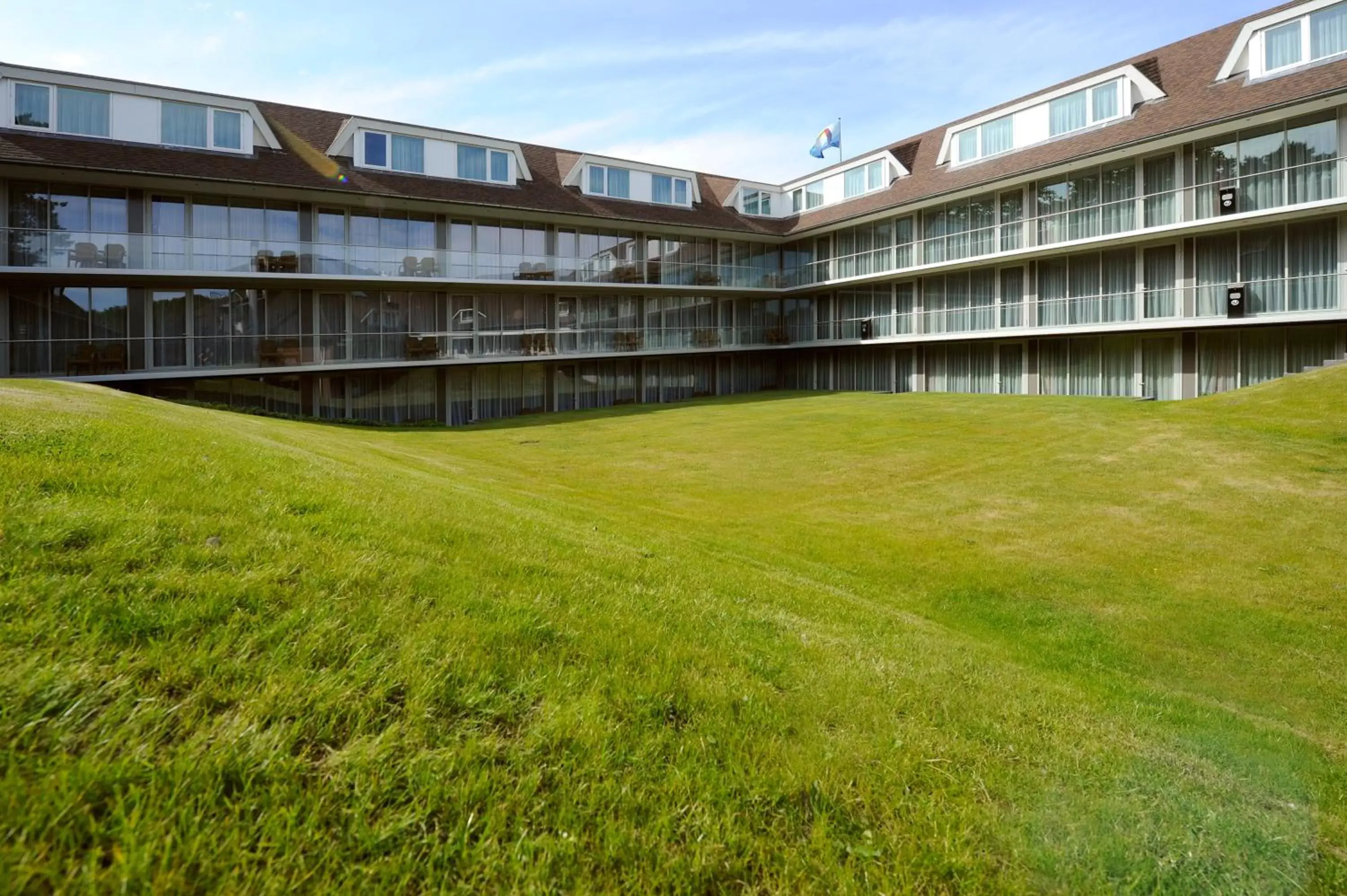 Garden, Property Building in Van der Valk Hotel Hilversum/ De Witte Bergen